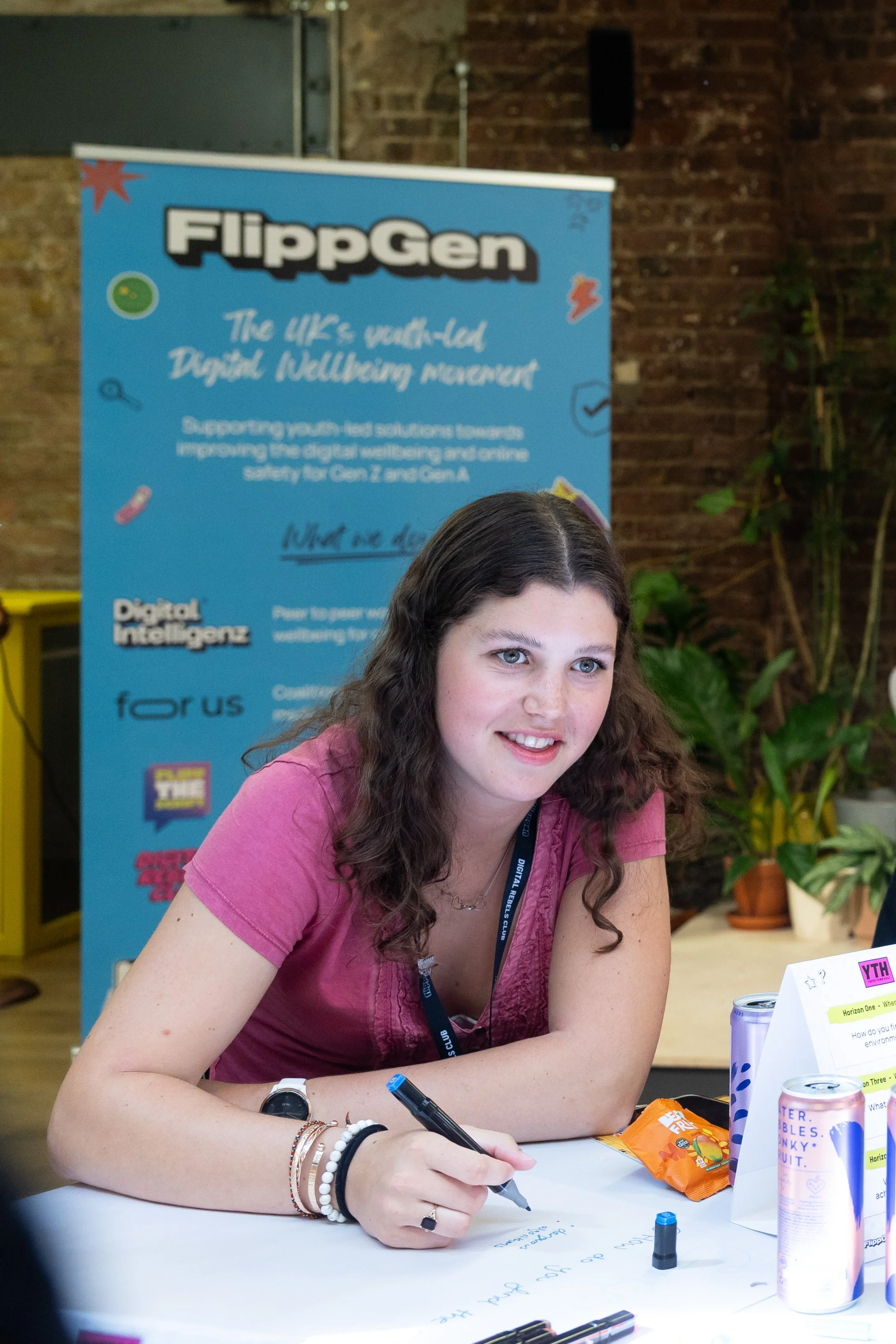 Flippgen YTH & Lush (high res)_70.jpg