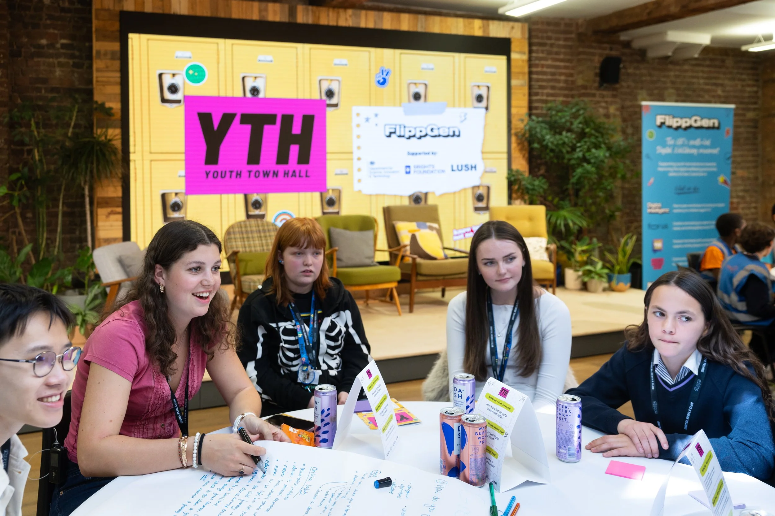 Flippgen YTH & Lush (high res)_78.jpg