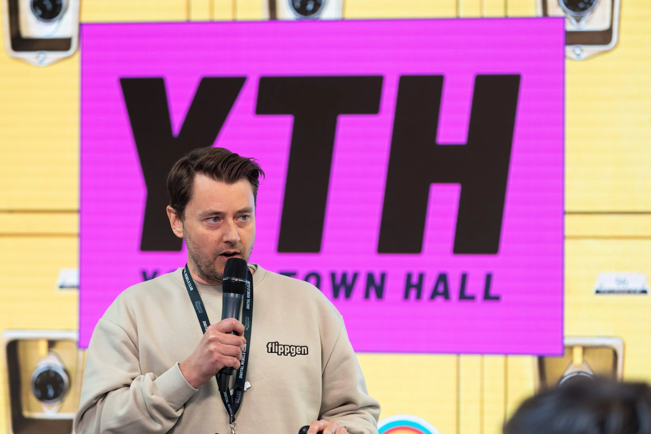 Flippgen YTH & Lush (high res)_50.jpg