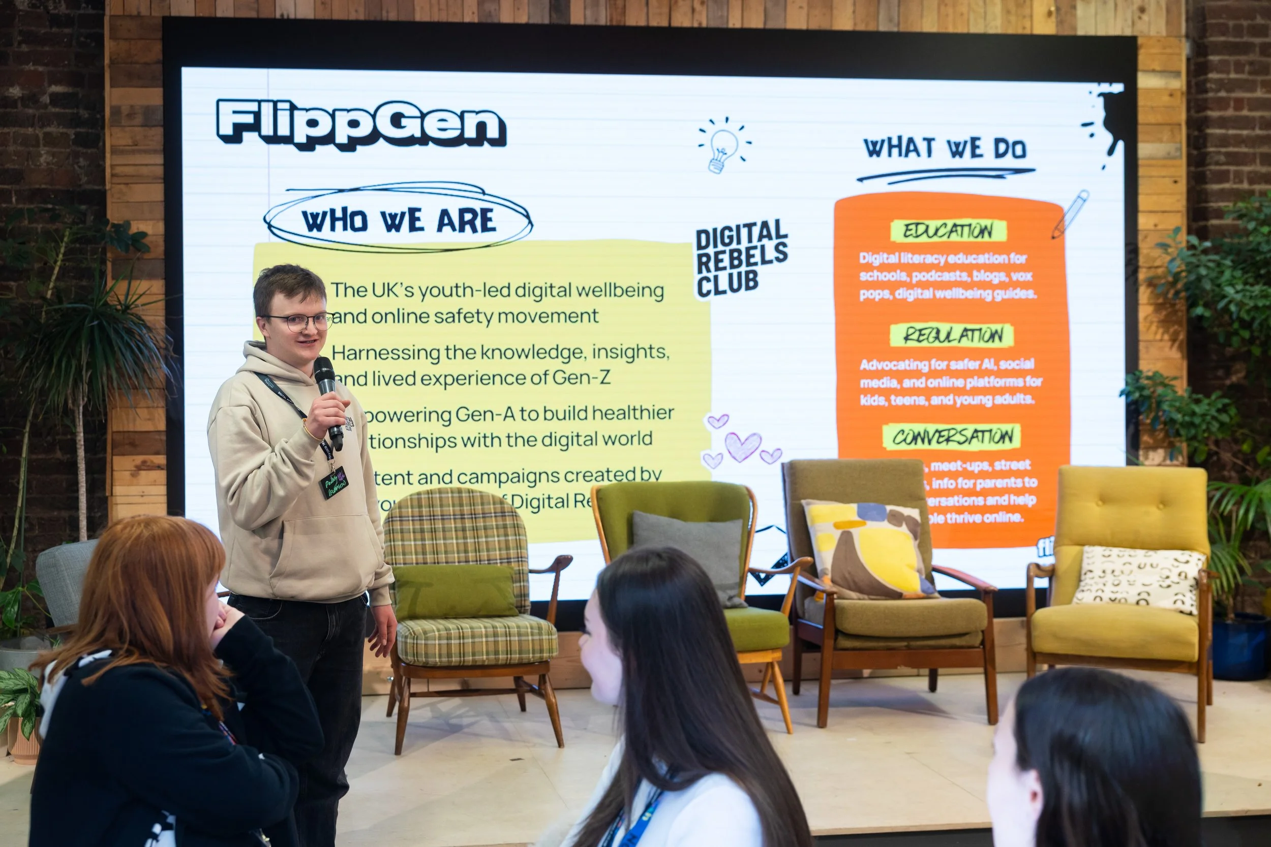 Flippgen YTH & Lush (high res)_60.jpg