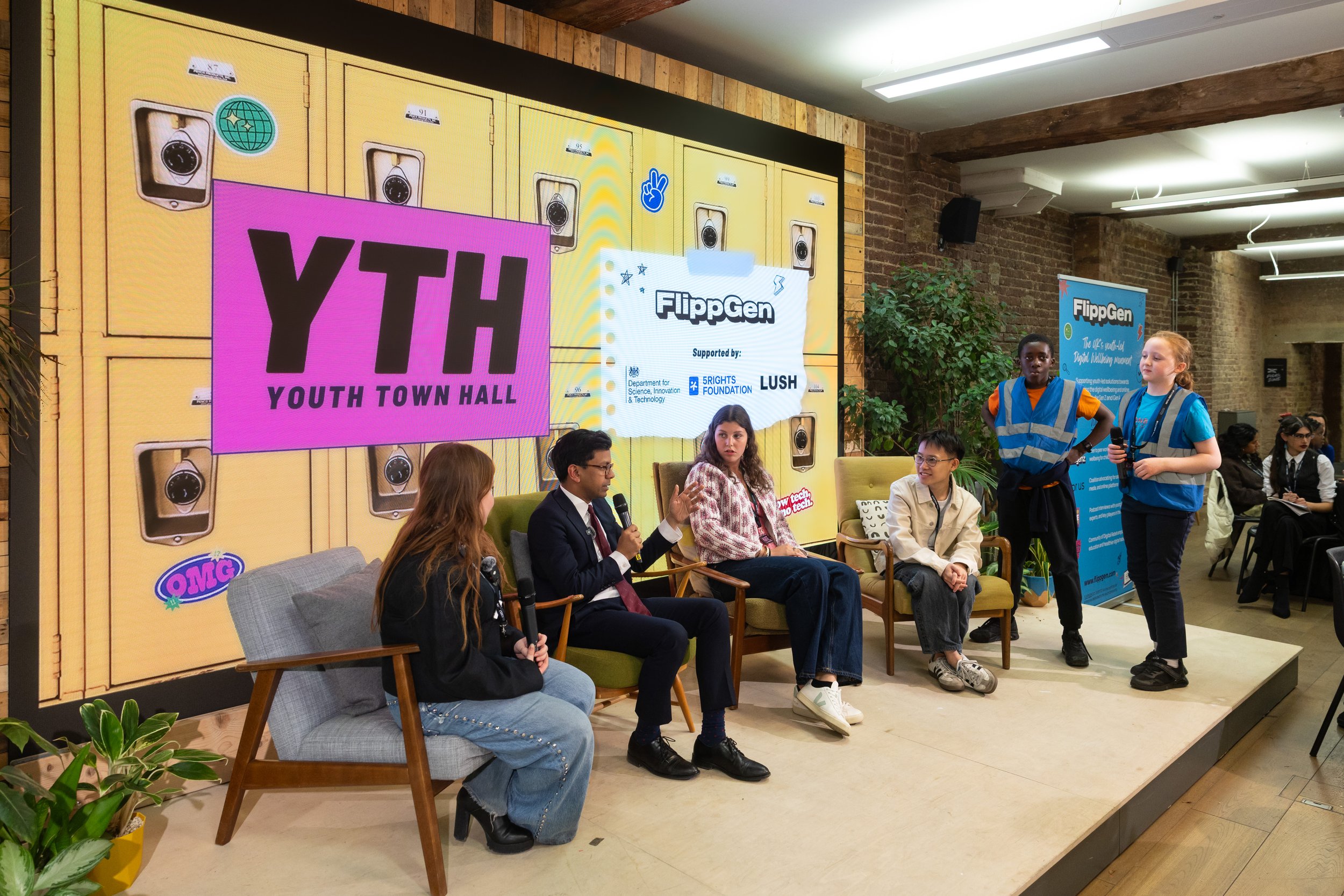 Flippgen YTH & Lush (high res)_171.jpg