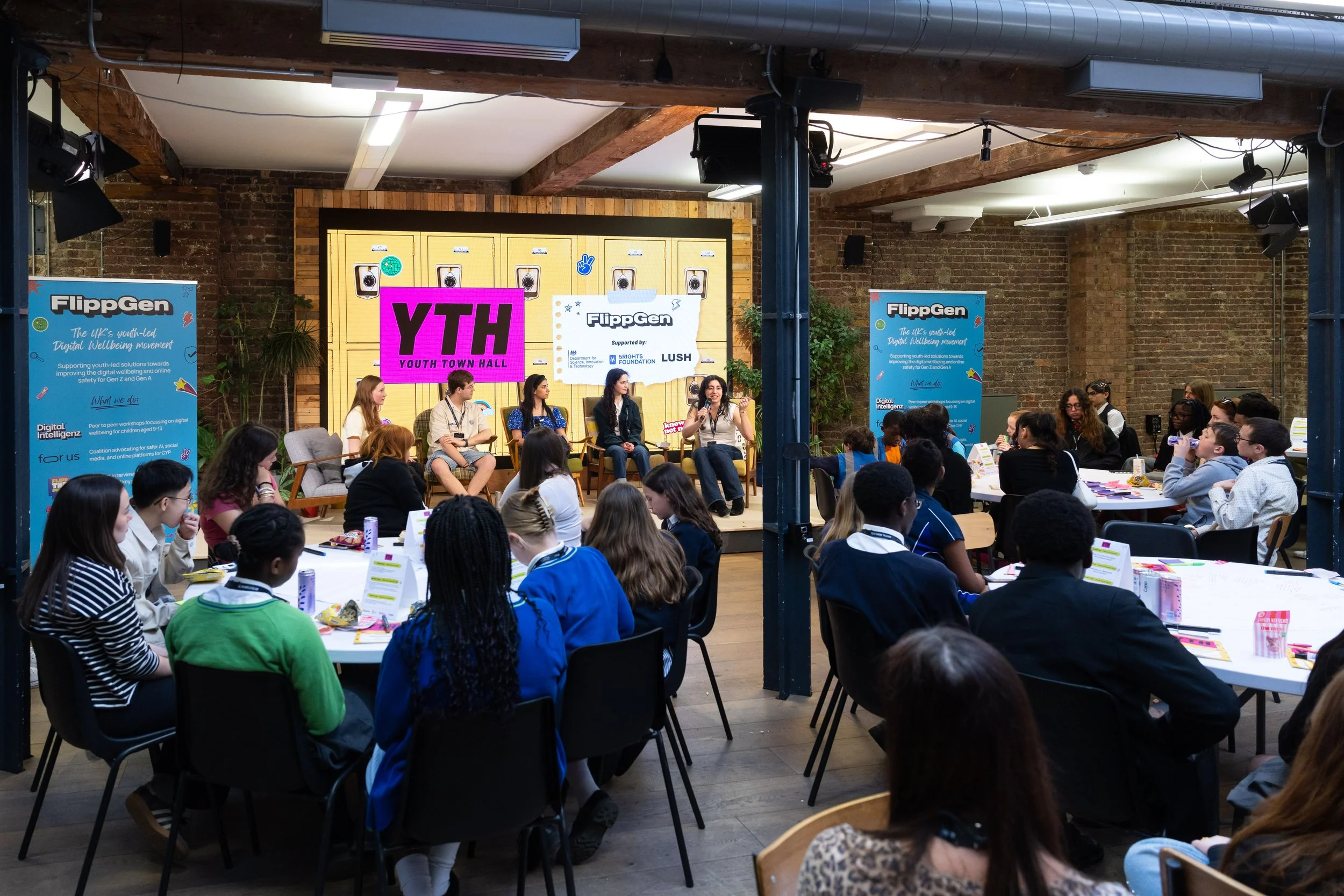 Flippgen YTH & Lush (high res)_123.jpg