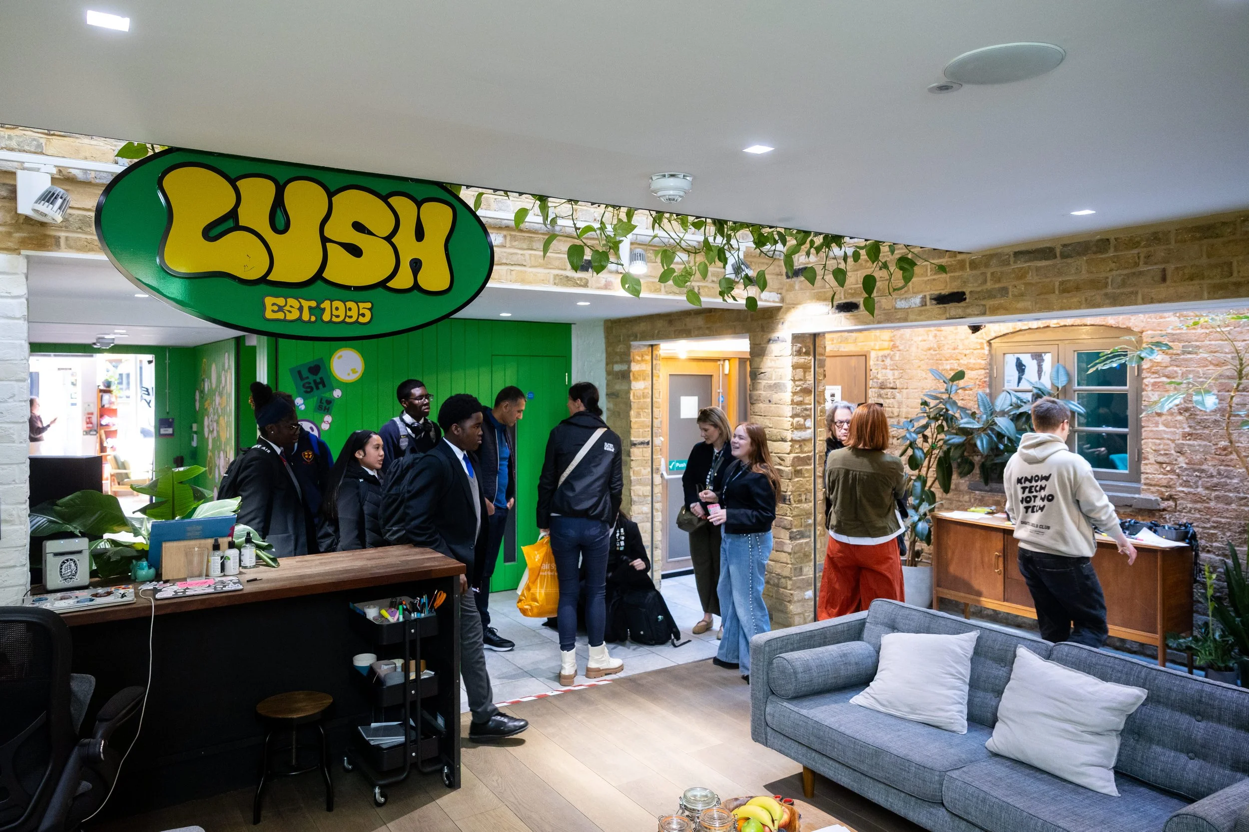 Flippgen YTH & Lush (high res)_32.jpg