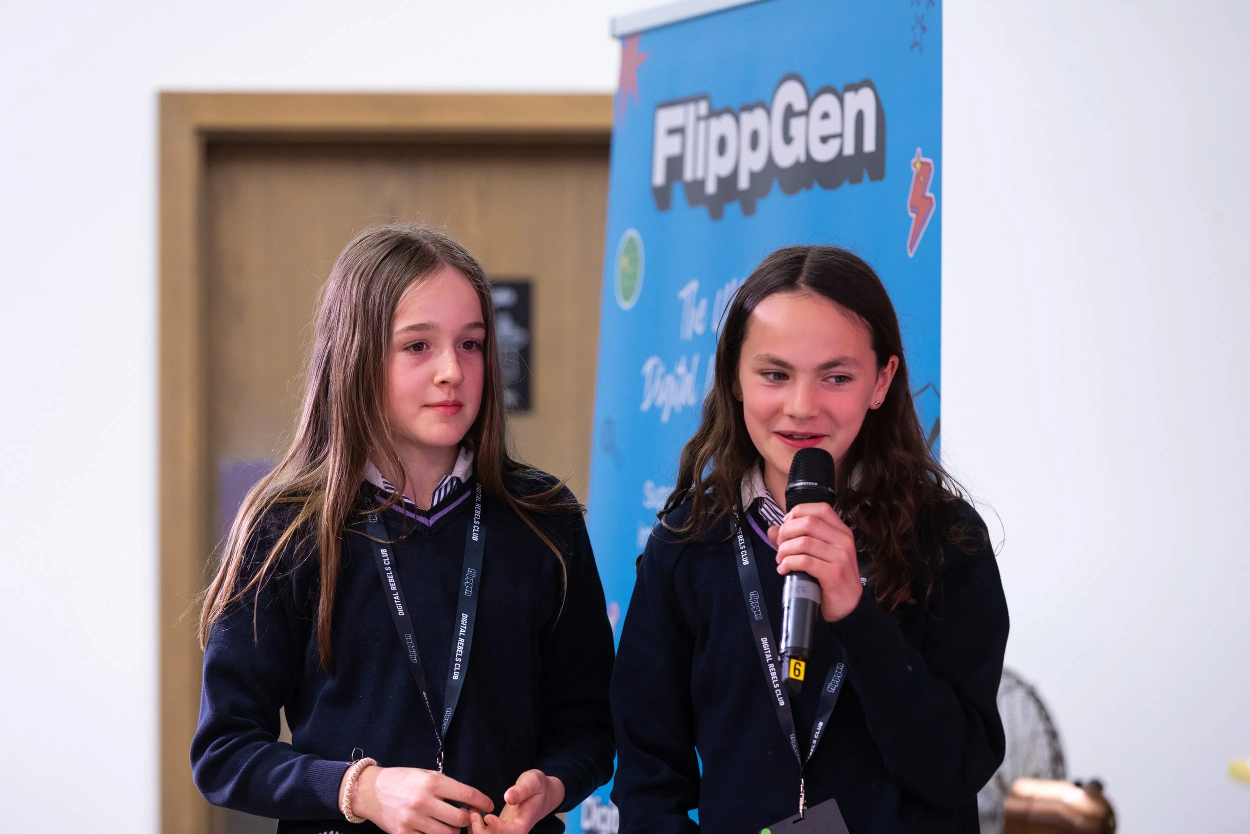 Flippgen YTH & Lush (high res)_177.jpg