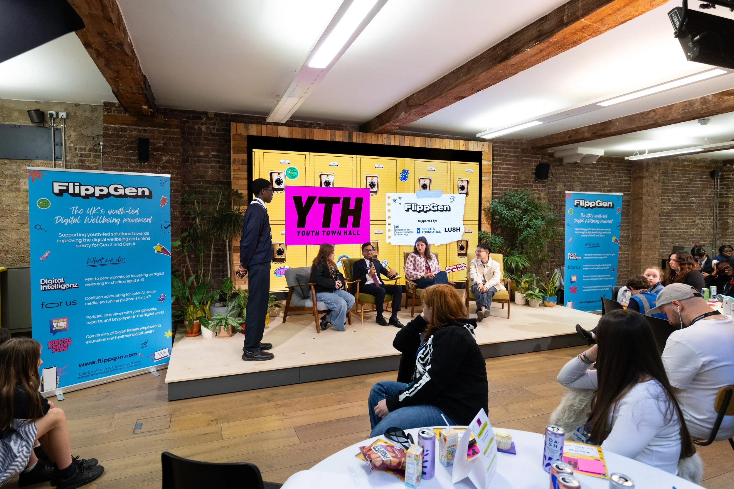 Flippgen YTH & Lush (high res)_175.jpg