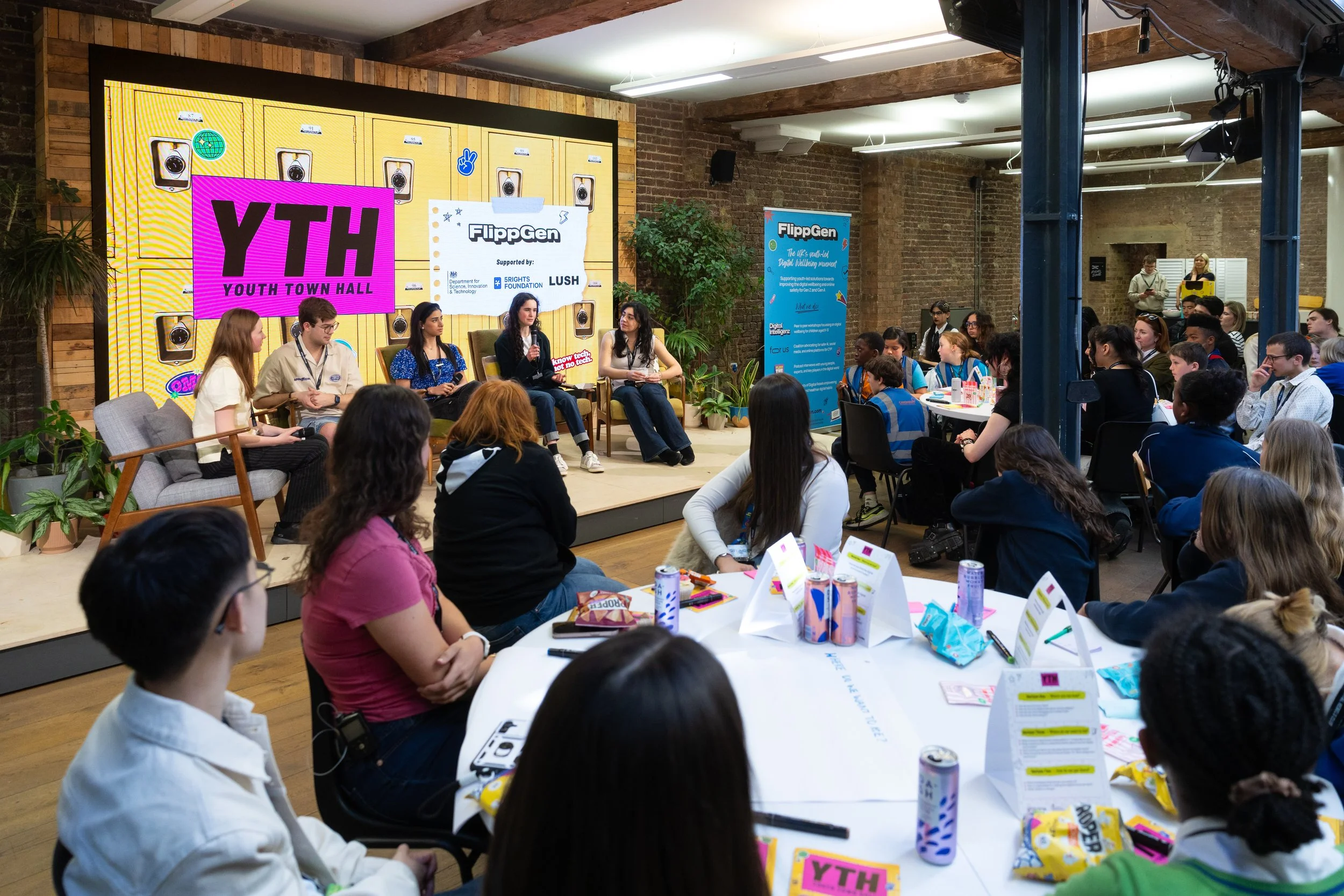 Flippgen YTH & Lush (high res)_112.jpg