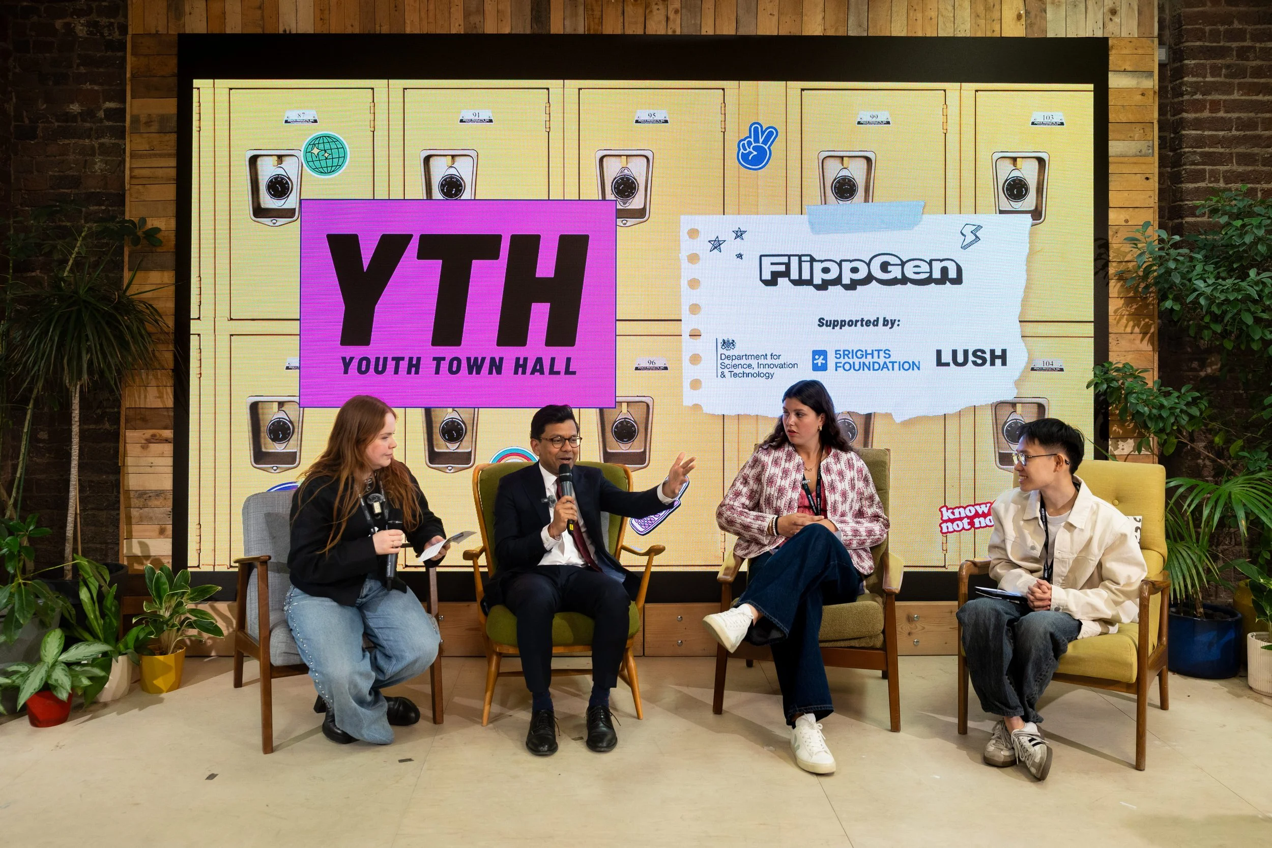 Flippgen YTH & Lush (high res)_151.jpg