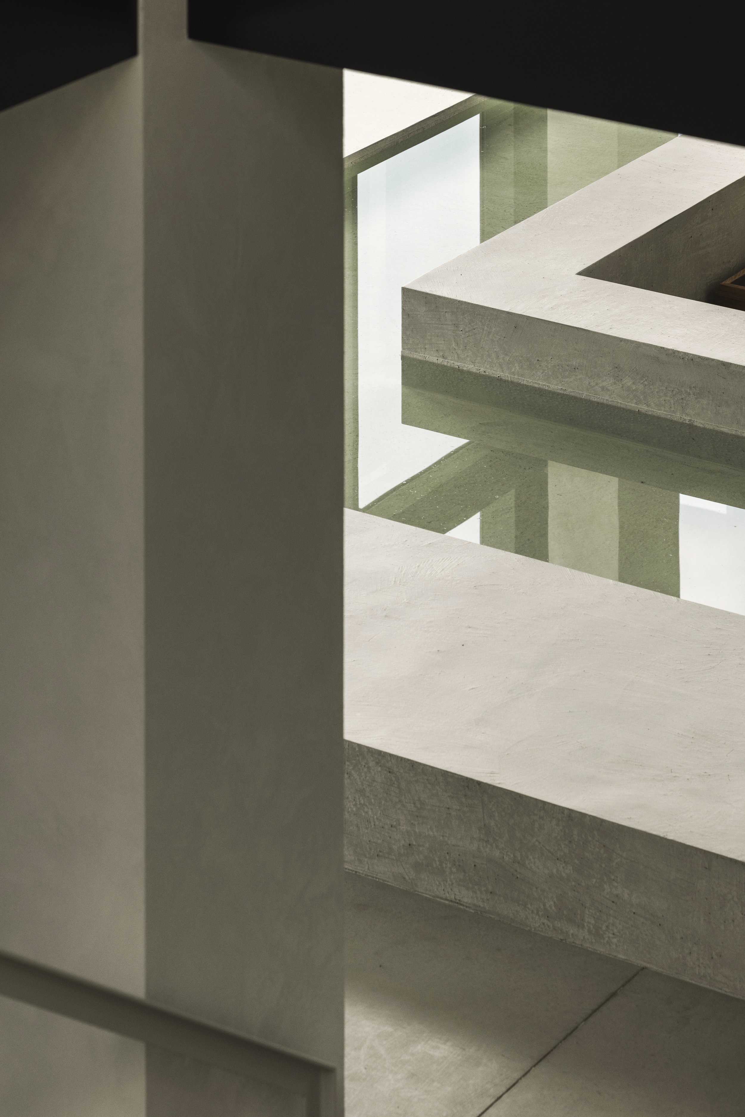 Royal Botania - showroom high end buitenmeubilair in Wommelgem Anouk Taeymans & Kaat Maldoy