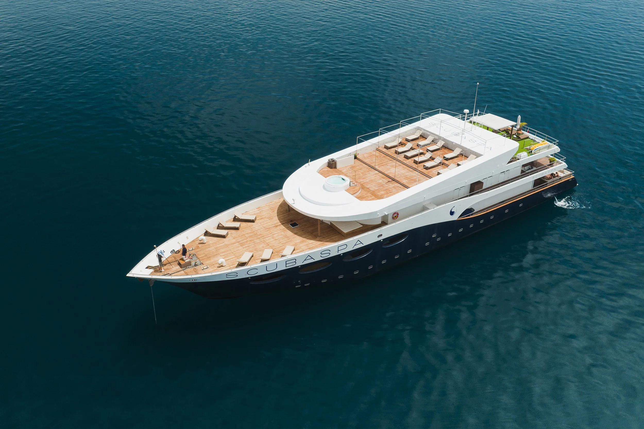 CBM_Yacht_1.jpg