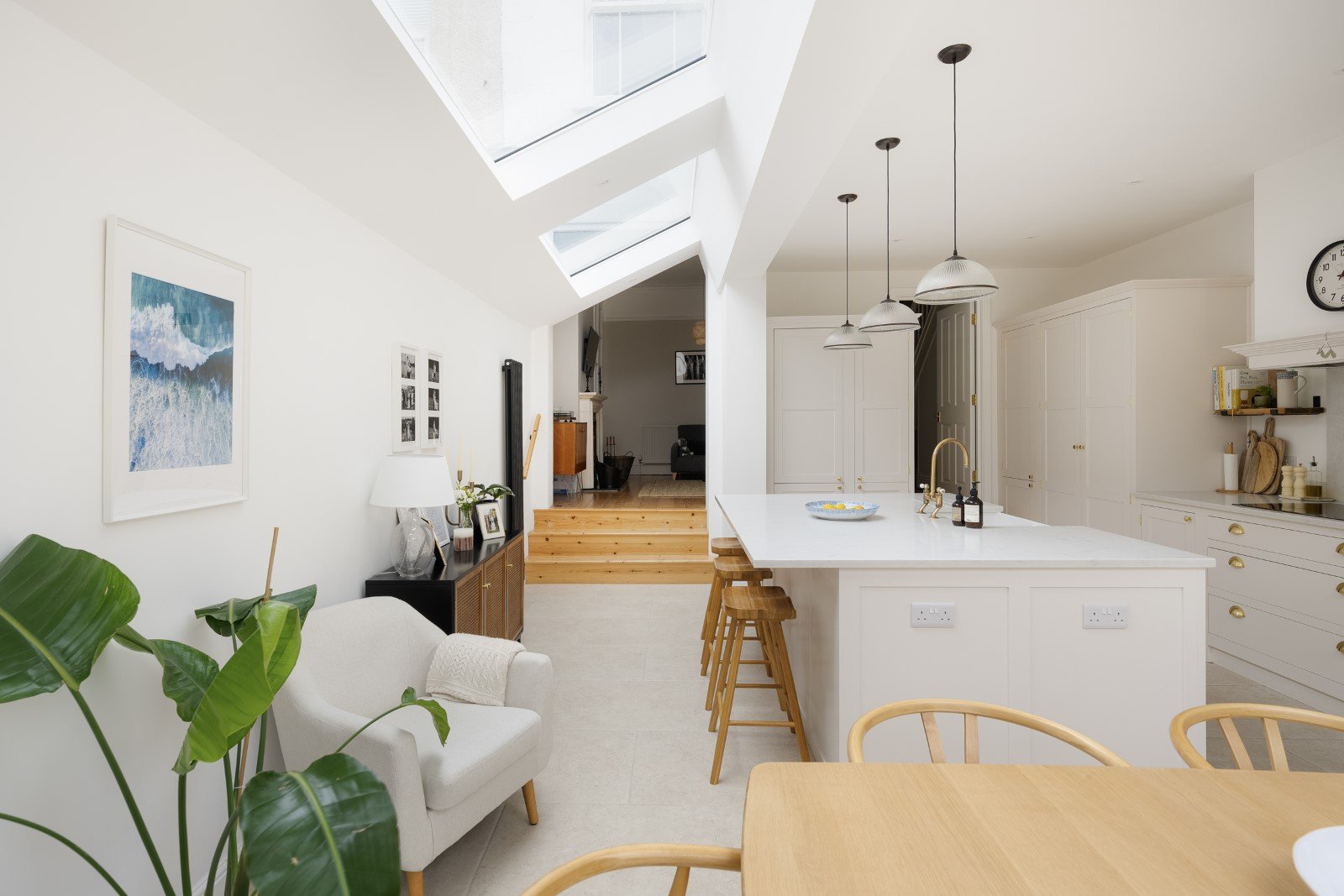 Kitchen 2.jpg