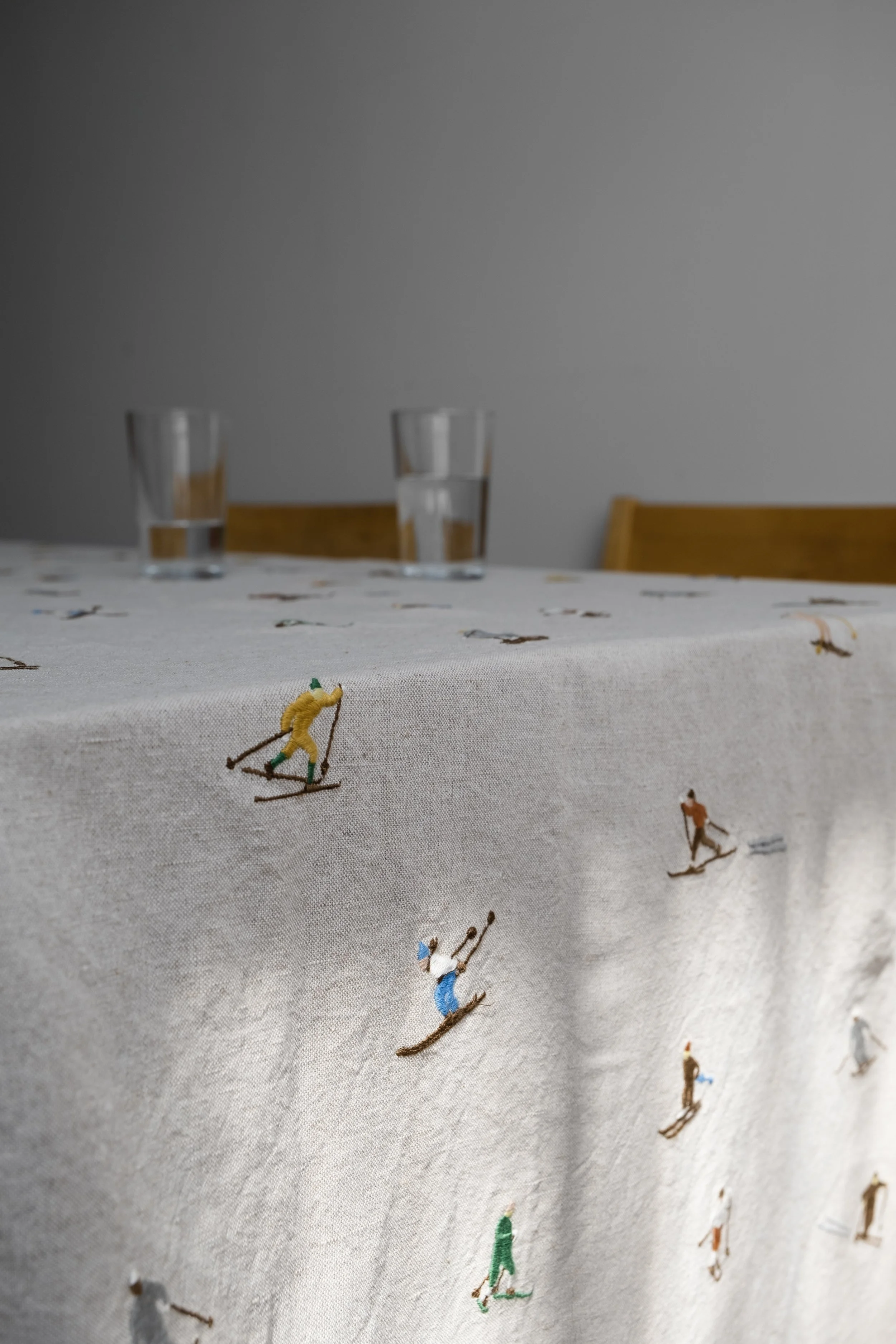 10800-52_Skiers_Tablecloth_5_Fine_Little_Day.jpg