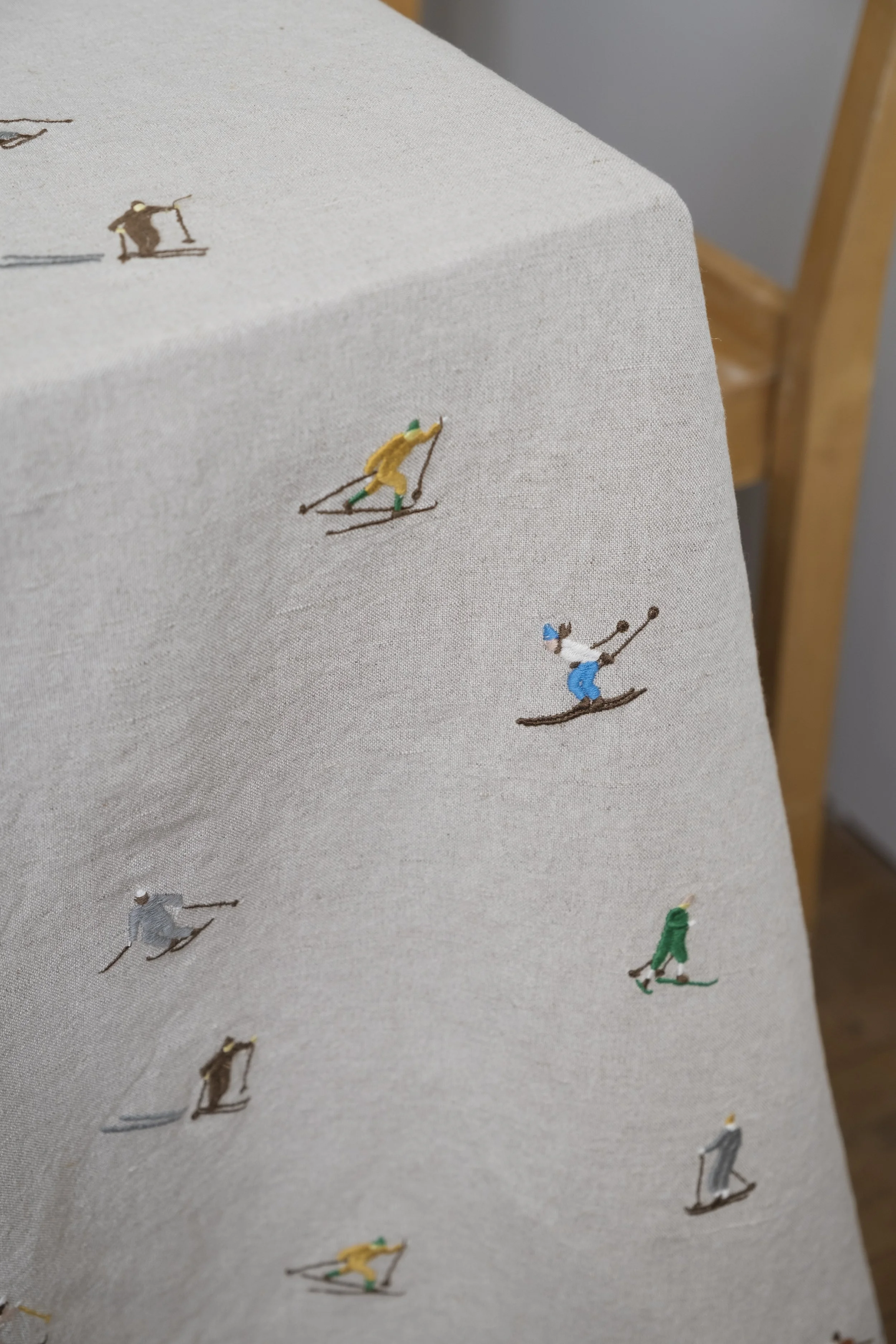 10800-52_Skiers_Tablecloth_4_Fine_Little_Day.jpg
