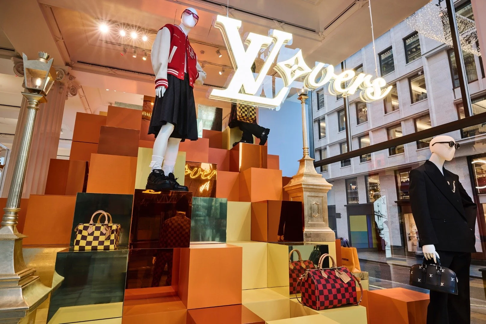 lv.jpg