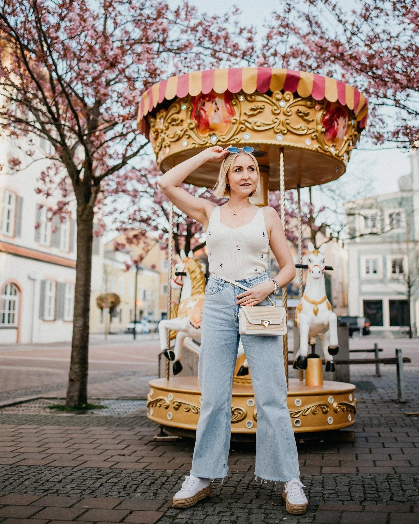 𝒔𝒆𝒊 𝒘𝒊𝒍𝒅, 𝒇𝒓𝒆𝒄𝒉 𝒖𝒏𝒅 𝒘𝒖𝒏𝒅𝒆𝒓𝒃𝒂𝒓 🌸

#photoshoot #nikon #annaplainer #fotografin #bavarianphotographer #austrianphotographer #happy #portraitphotography #springshoot #shooting #pictureoftheday #photographer #colorful #capturemome