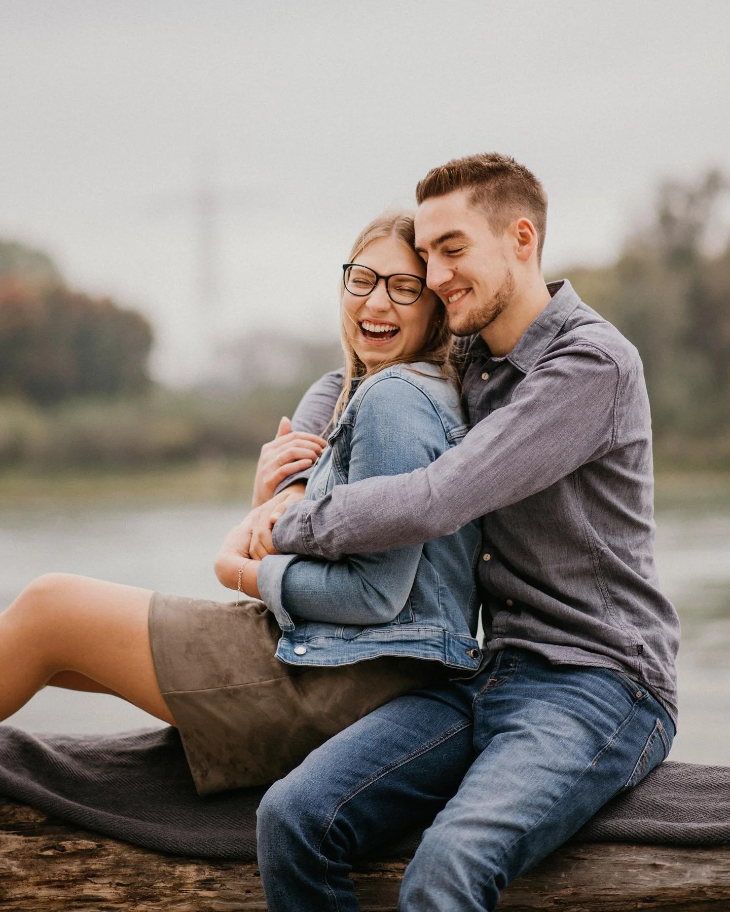 You make me H A P P Y 💗

#loveshoot #loveisintheair #happy #photography #couplephotography #love #annaplainer #naturelover #capturemoments #colorful #pictureoftheday #austrianphotographer #bavarianphotographer #shooting #outdoor #nikon #photoshoot