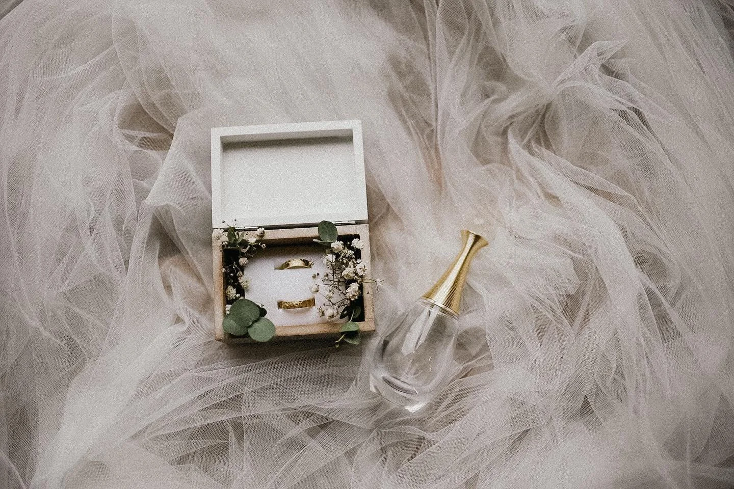 Fall in Love with Details 💍

#photography #wedding #love #details #austrianphotographer #weddingphotography #happy #bride #bridal #lovemyjob #work #couple #photooftheday