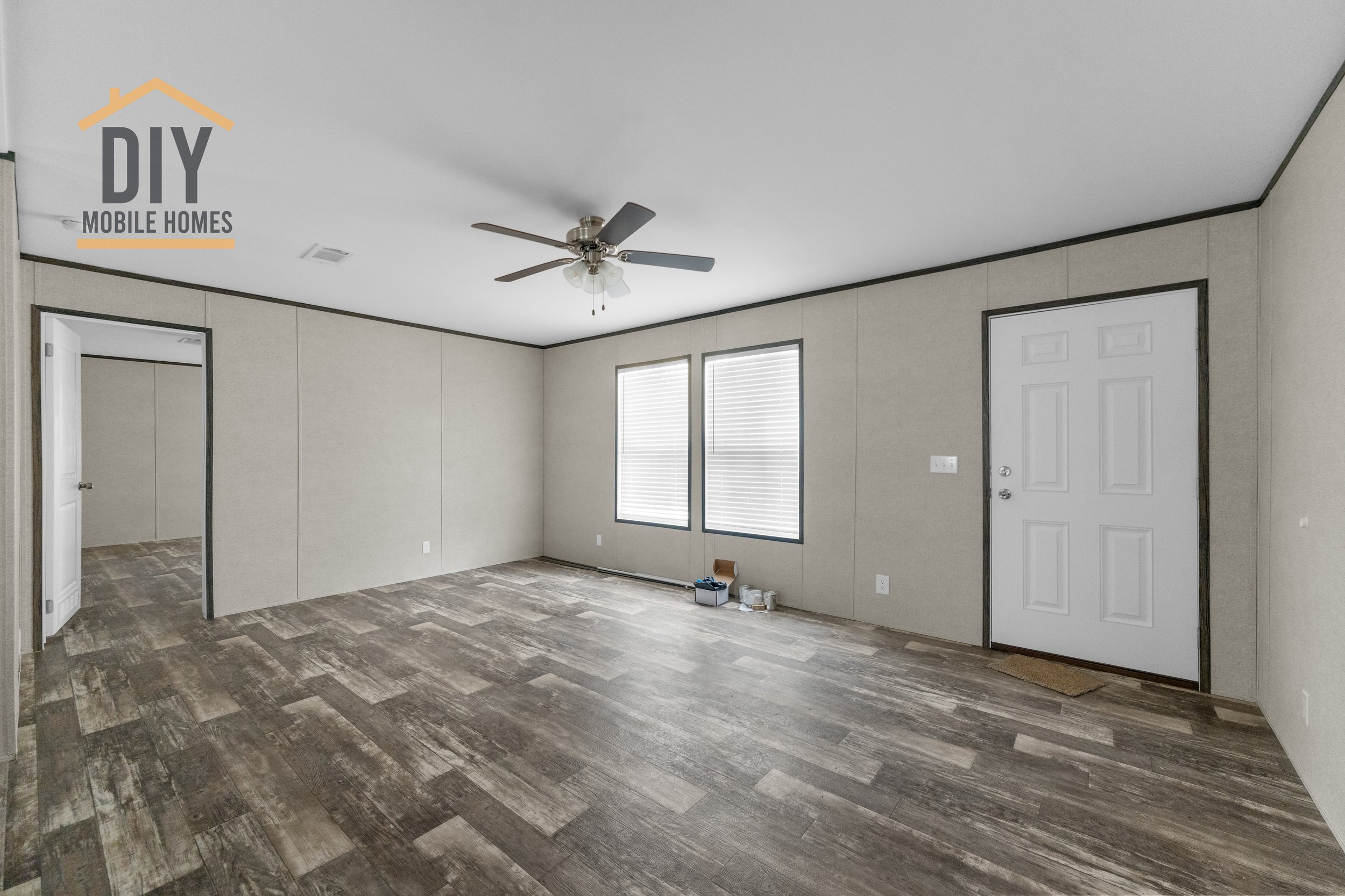 03-Foyer to Living.jpg