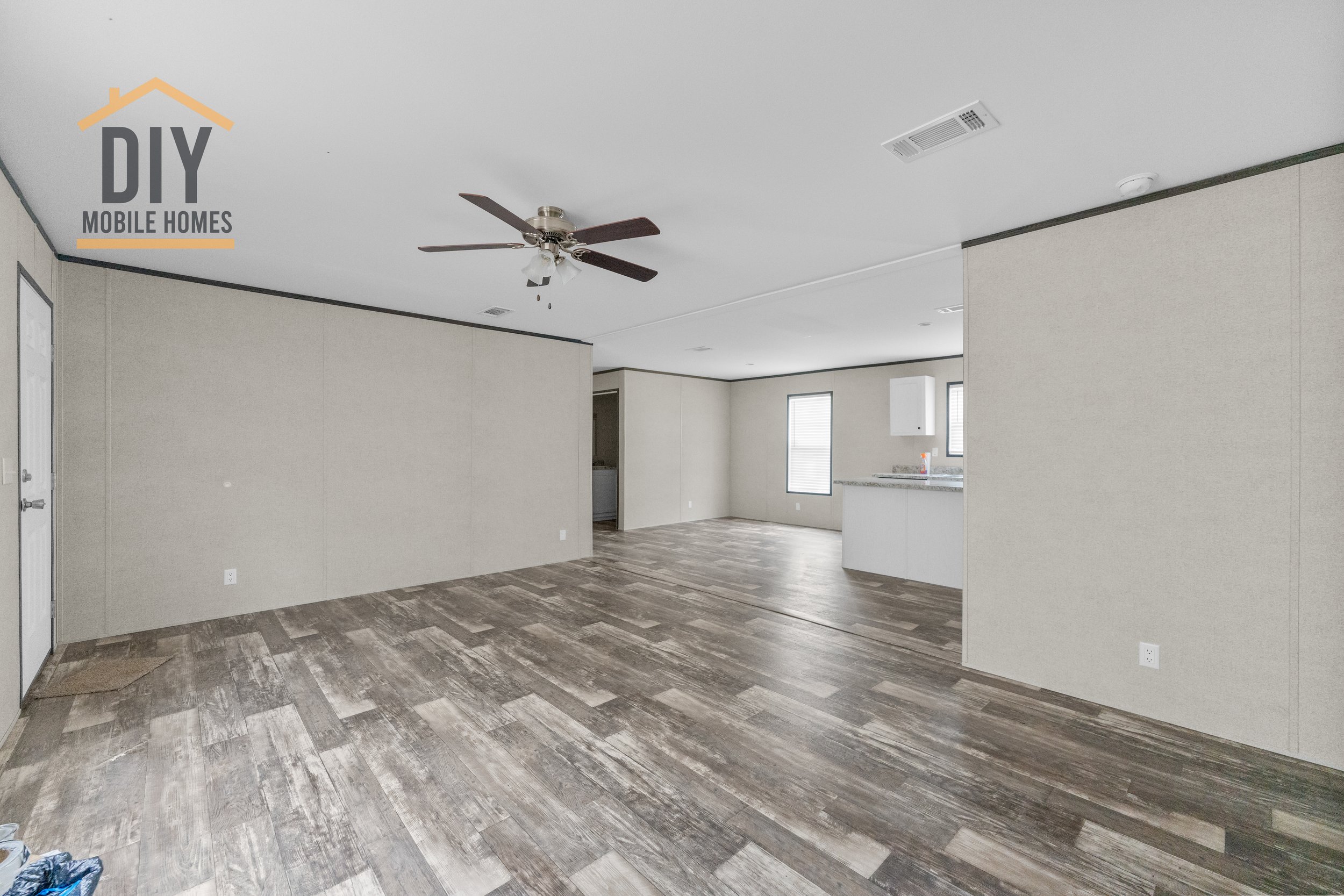 05-Living Area.jpg