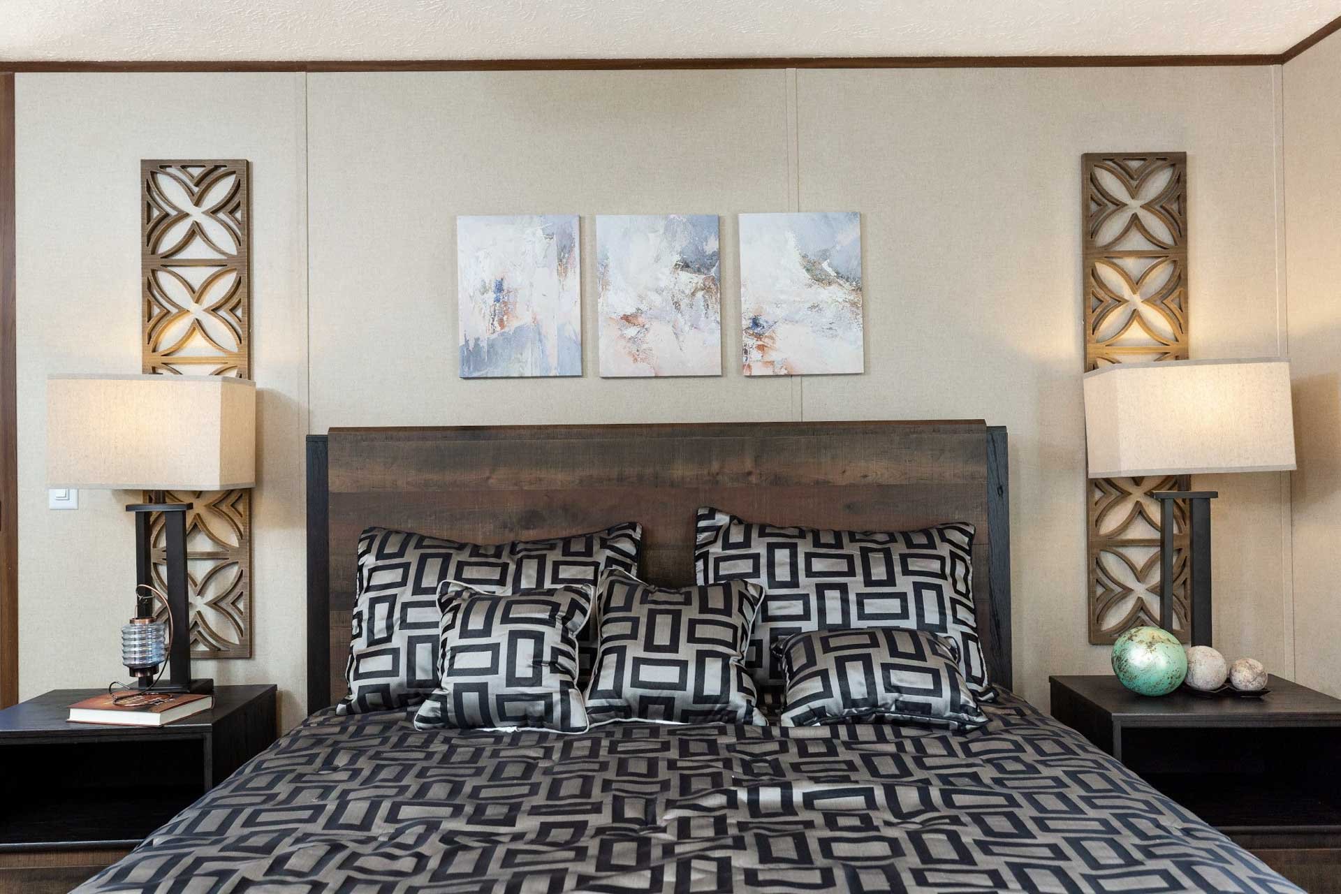 47TRS14764AH_Grand_Master_Bed_01_2020-April.jpg