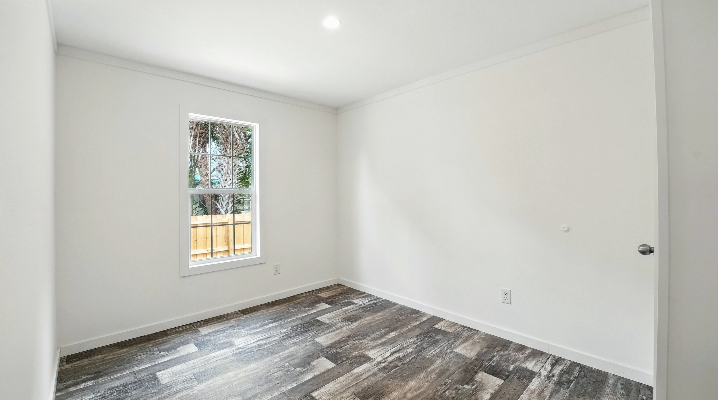 20-Bedroom 2.jpg