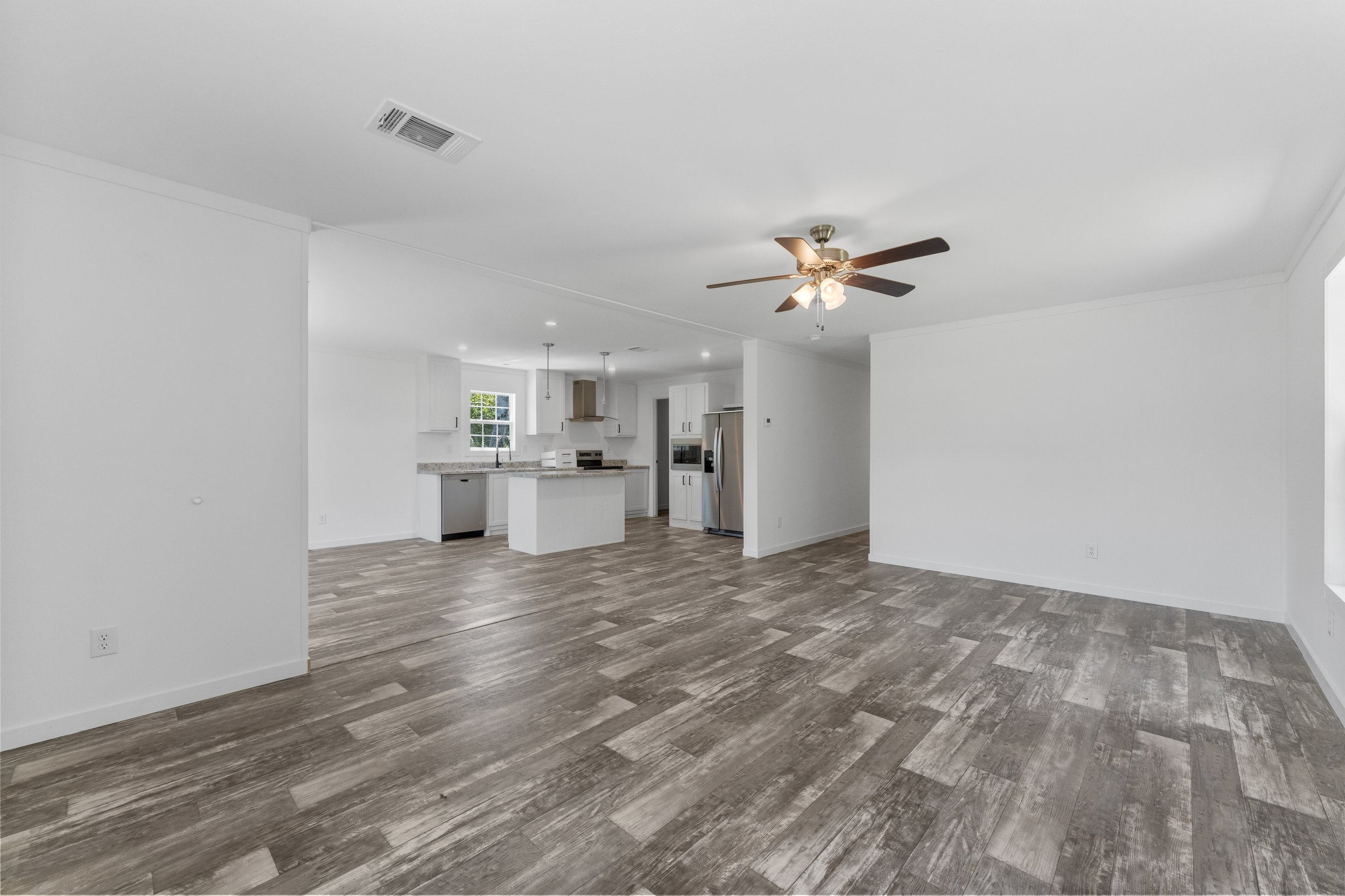 07-Living Area.jpg
