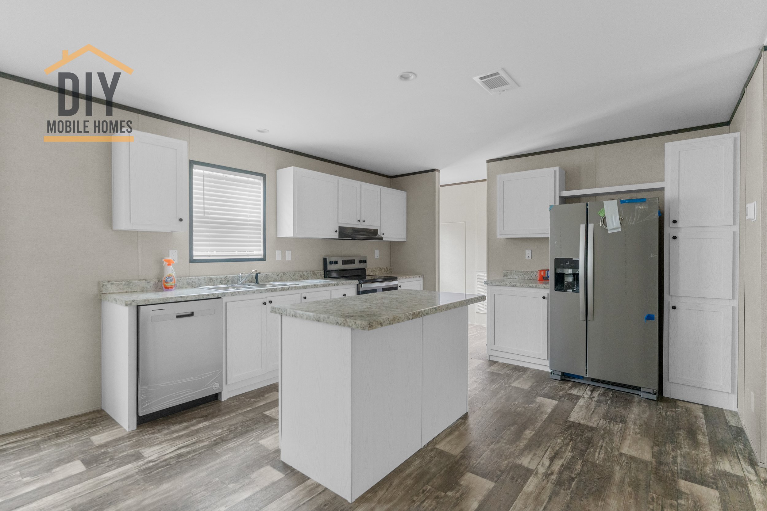 08-Kitchen.jpg