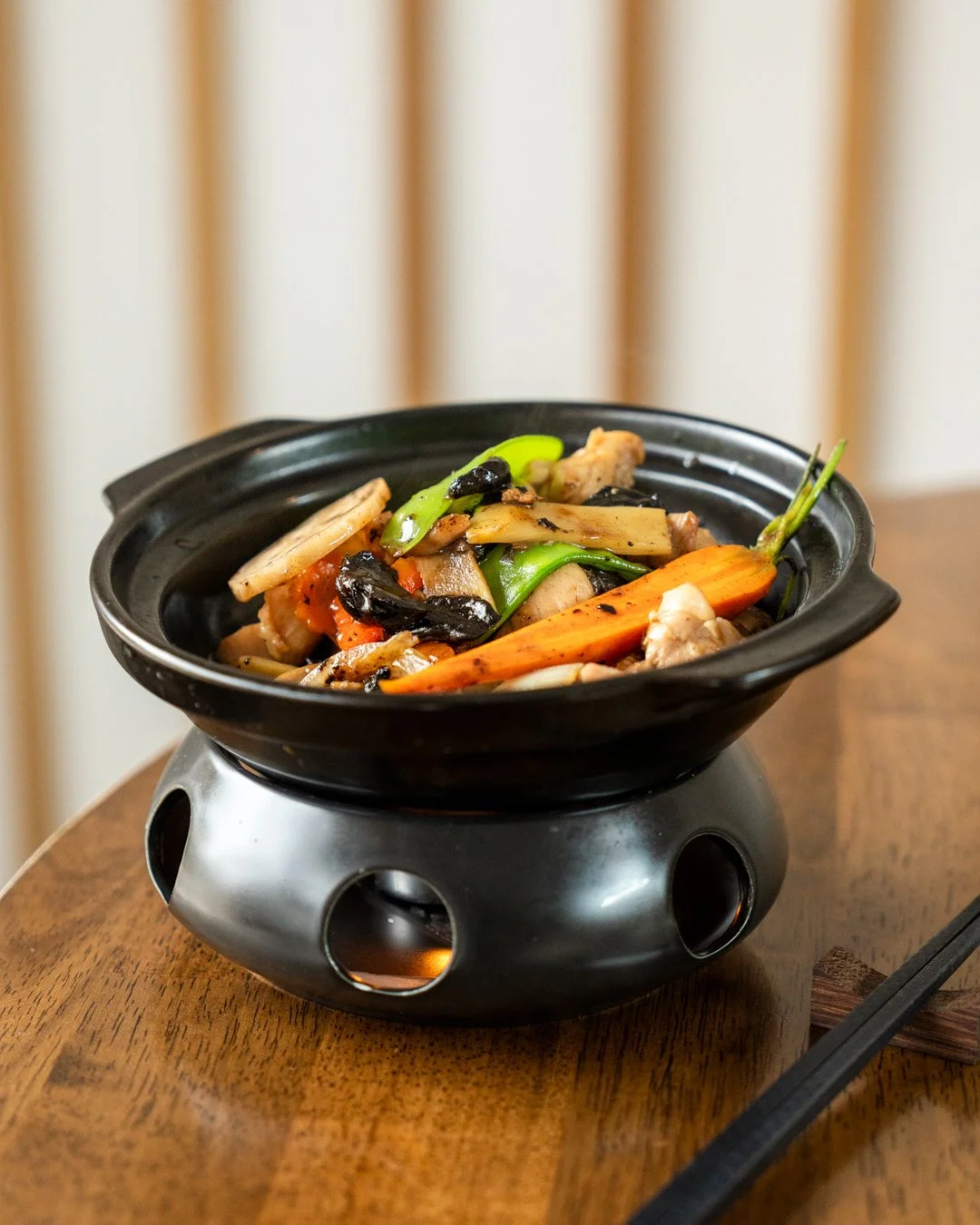 Wok poulet ail noir.jpg
