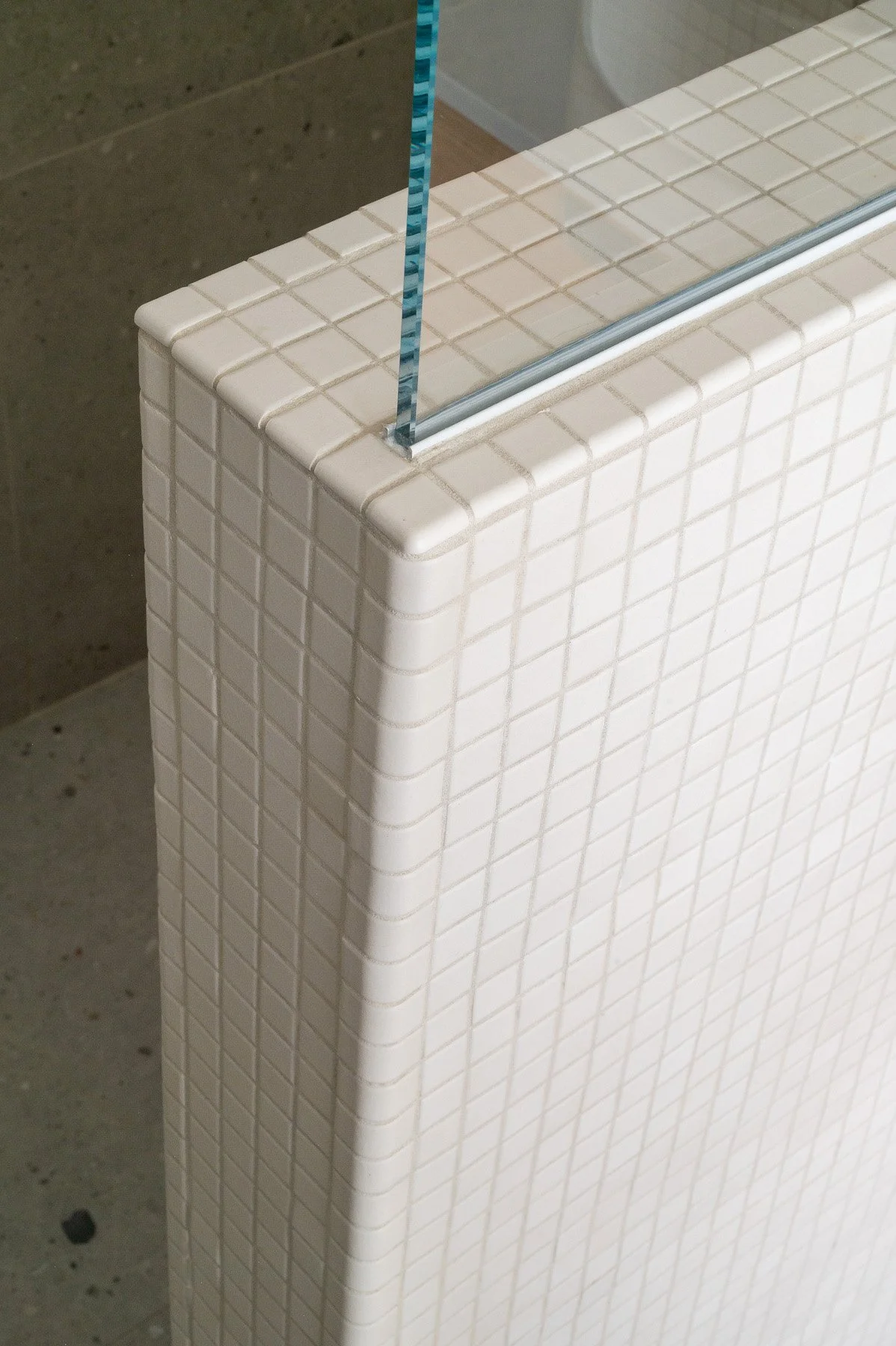 Détail du muret de la douche italienne par inscape le studio