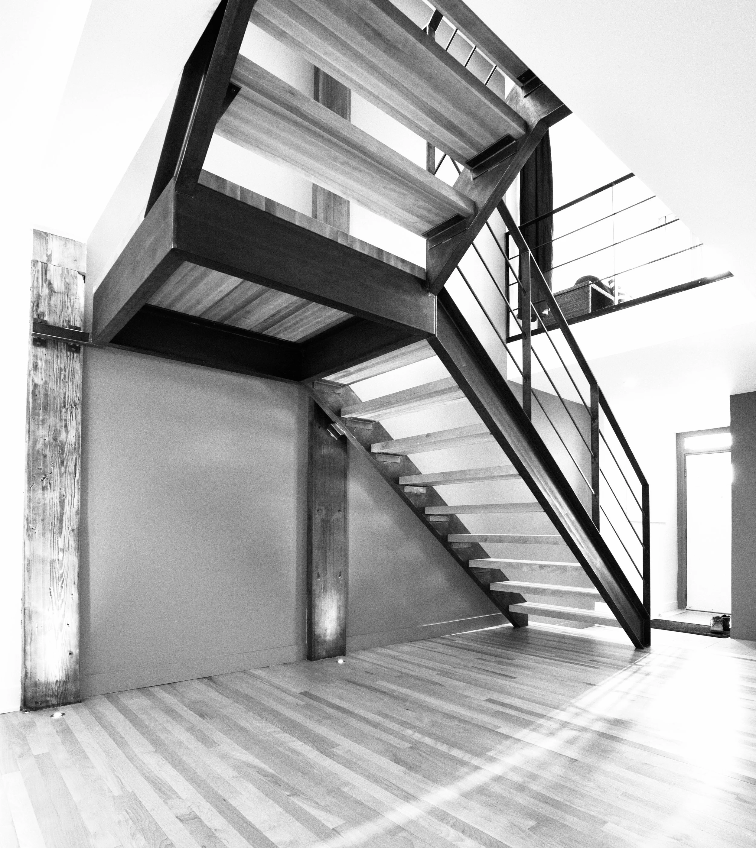 Design de l'escalier avec double hauteur par inscape le studio