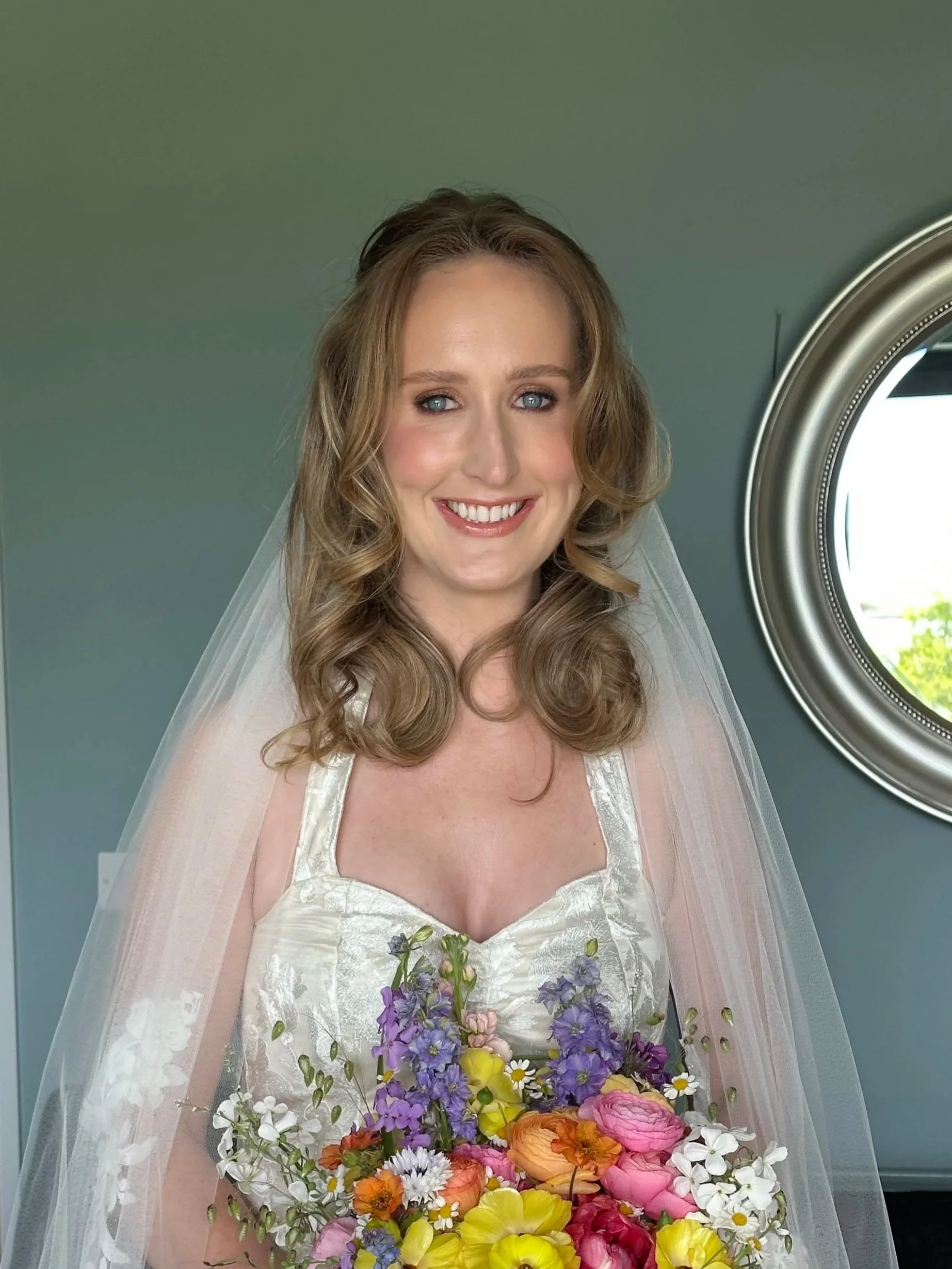 Hair by Laura Glendon Hair Stylist