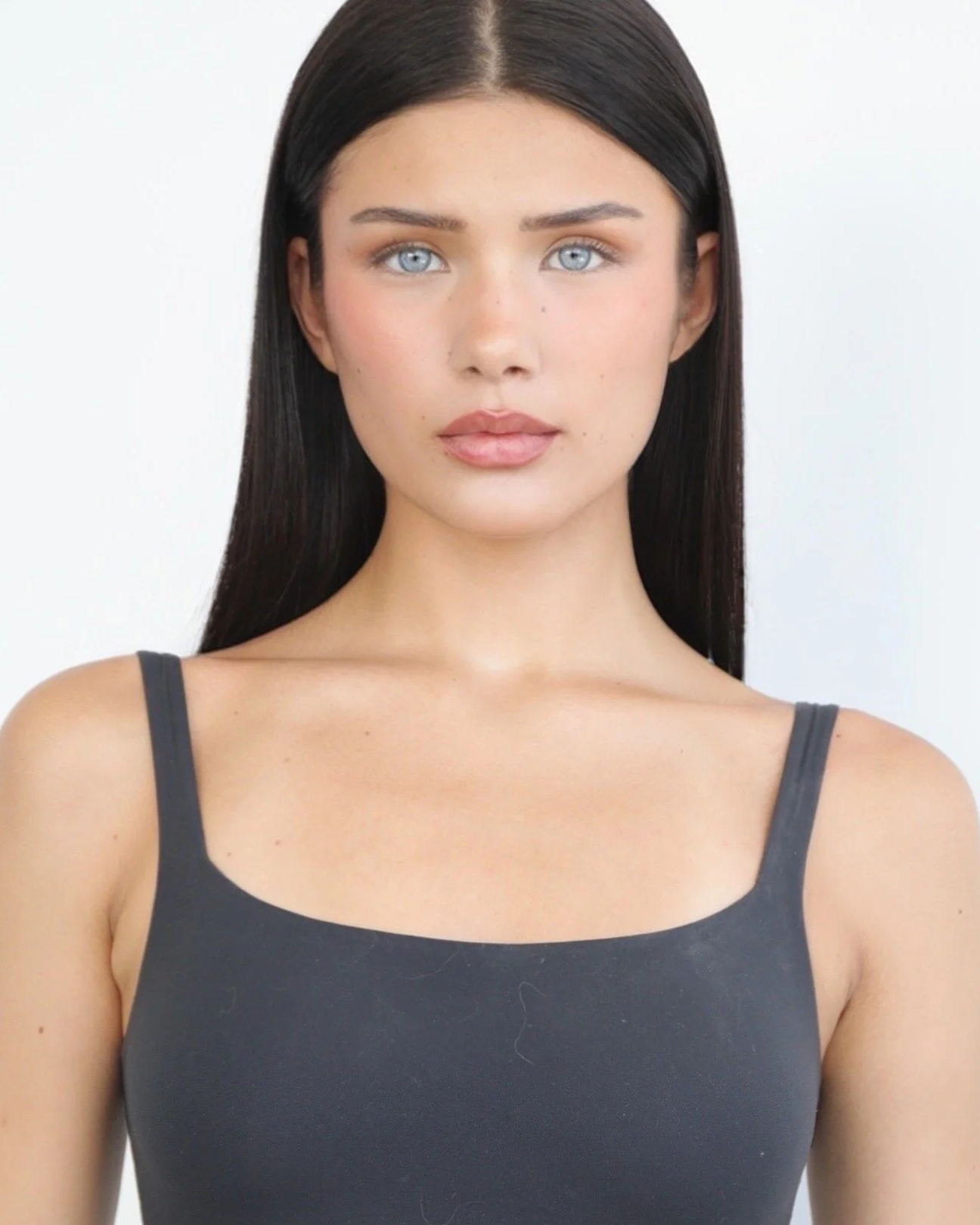KIRSTEN LAYNE