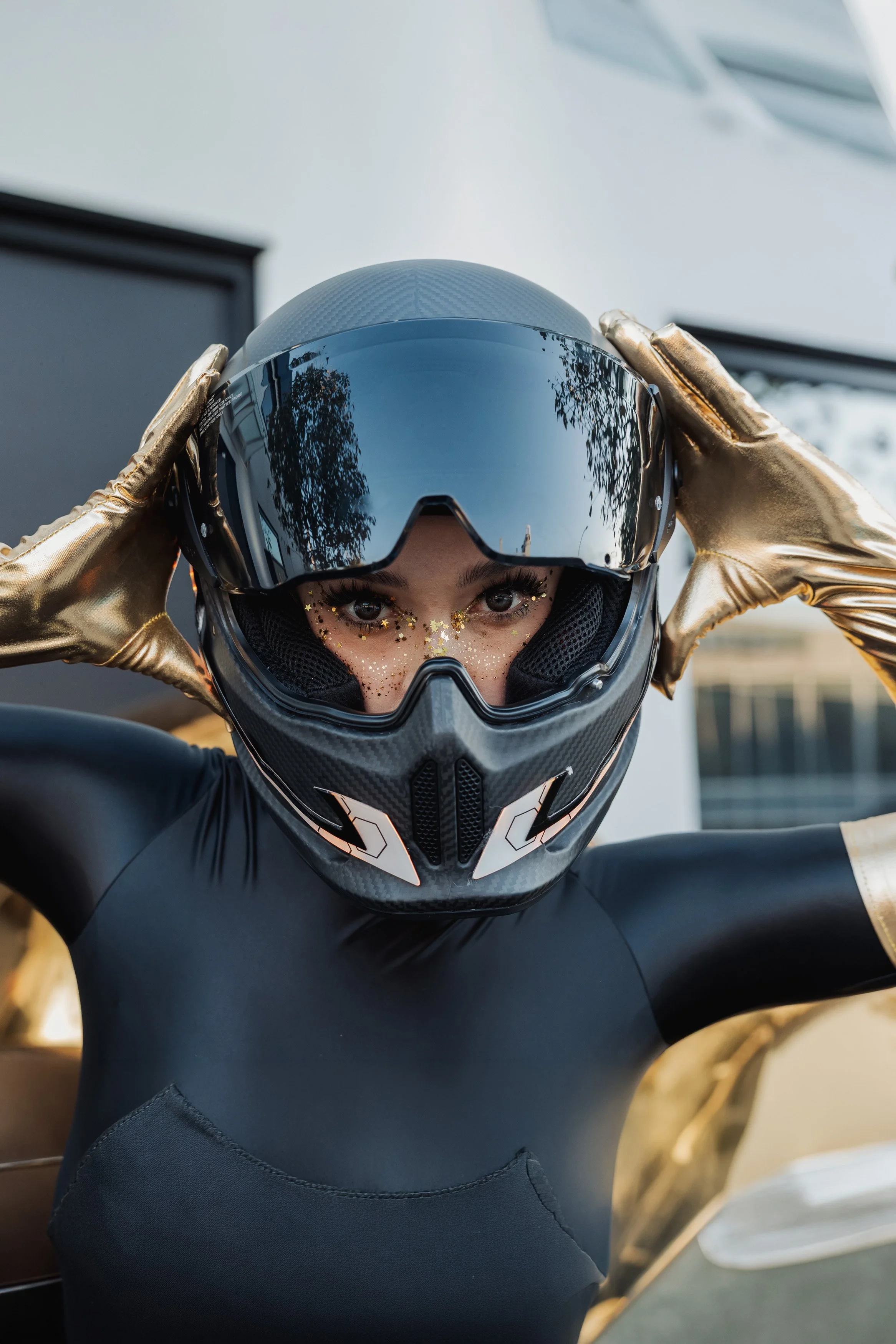 lambo-girl.jpg