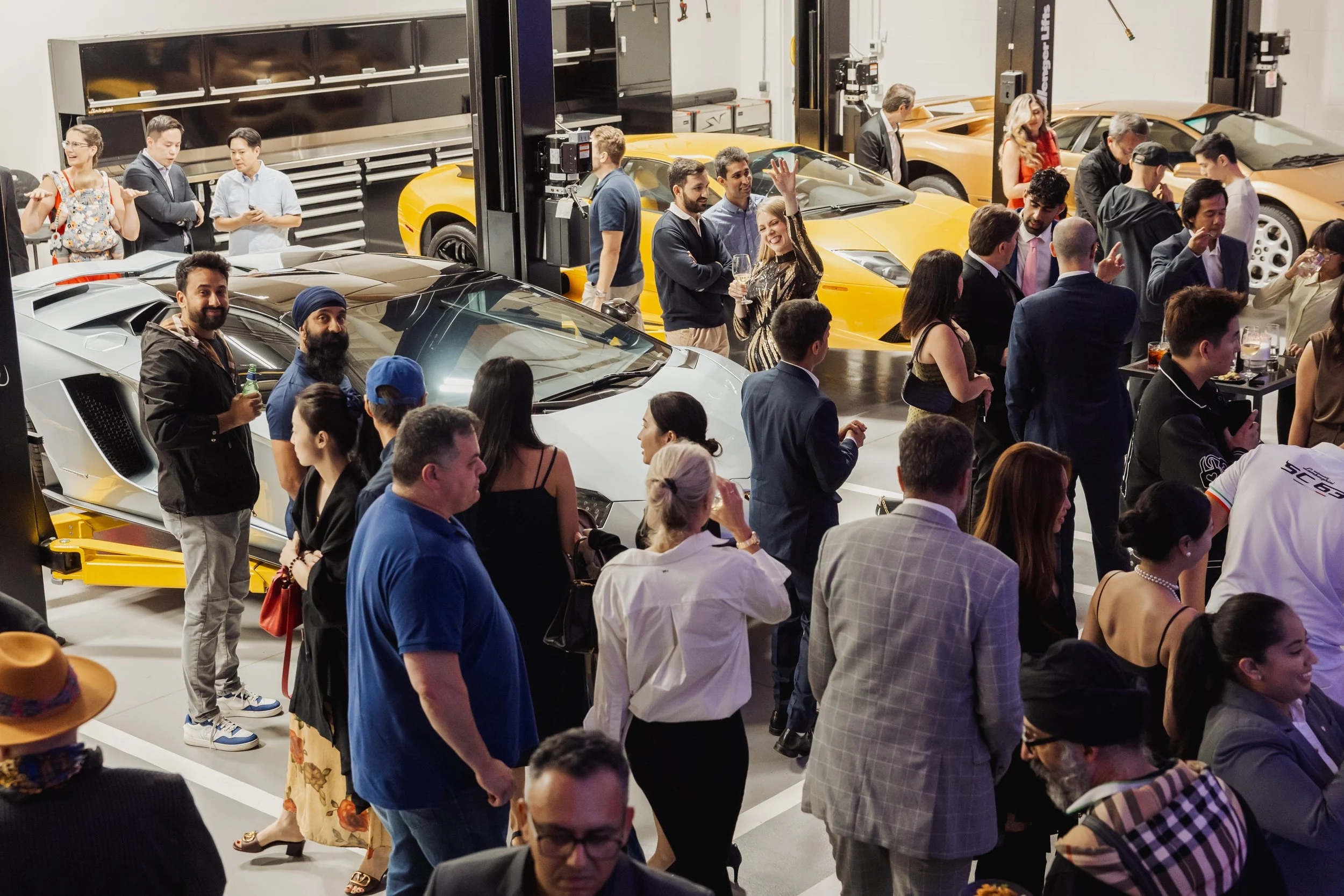 LamborghiniVancouver_CLIQMedia468.jpg