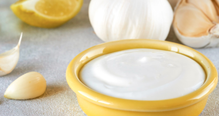Toum Sauce (Garlic Sauce)
