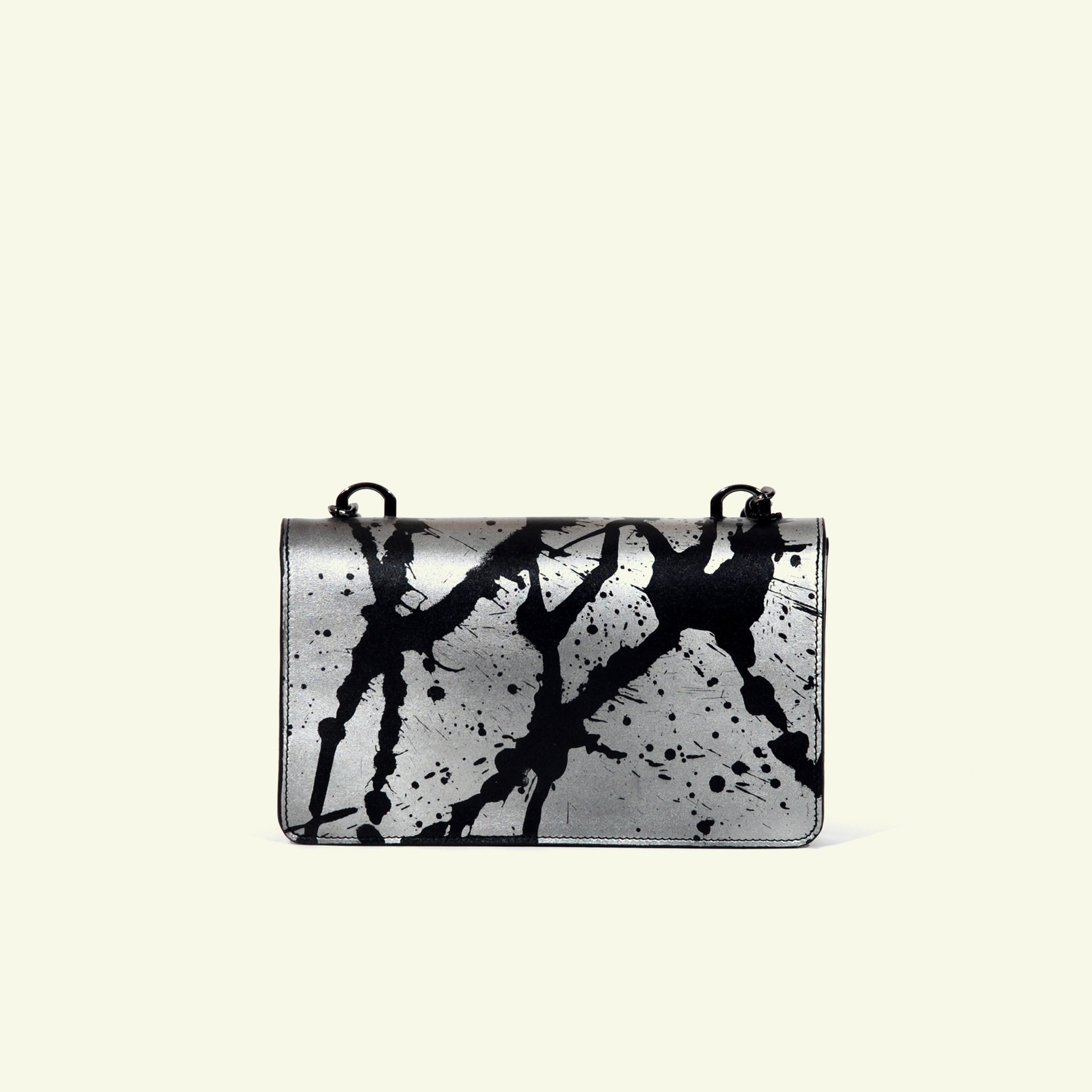 Brenda E-Commerce Liquid Sliver 3.jpg