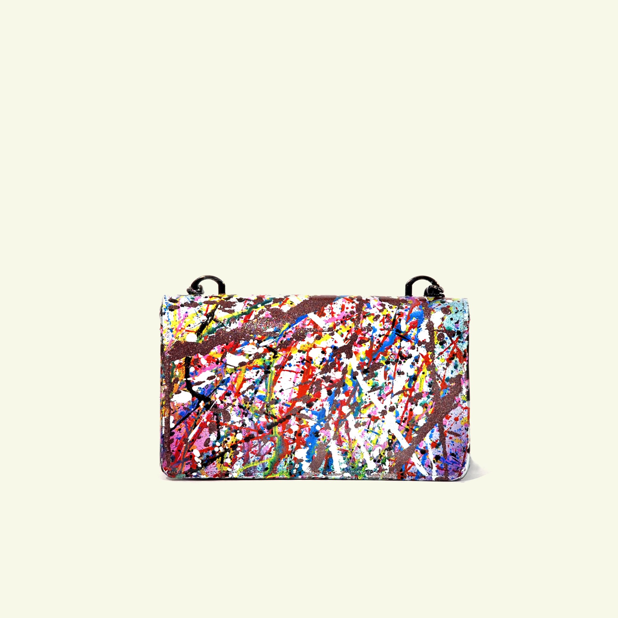 Brenda E-Commerce AFD Twist 3.jpg