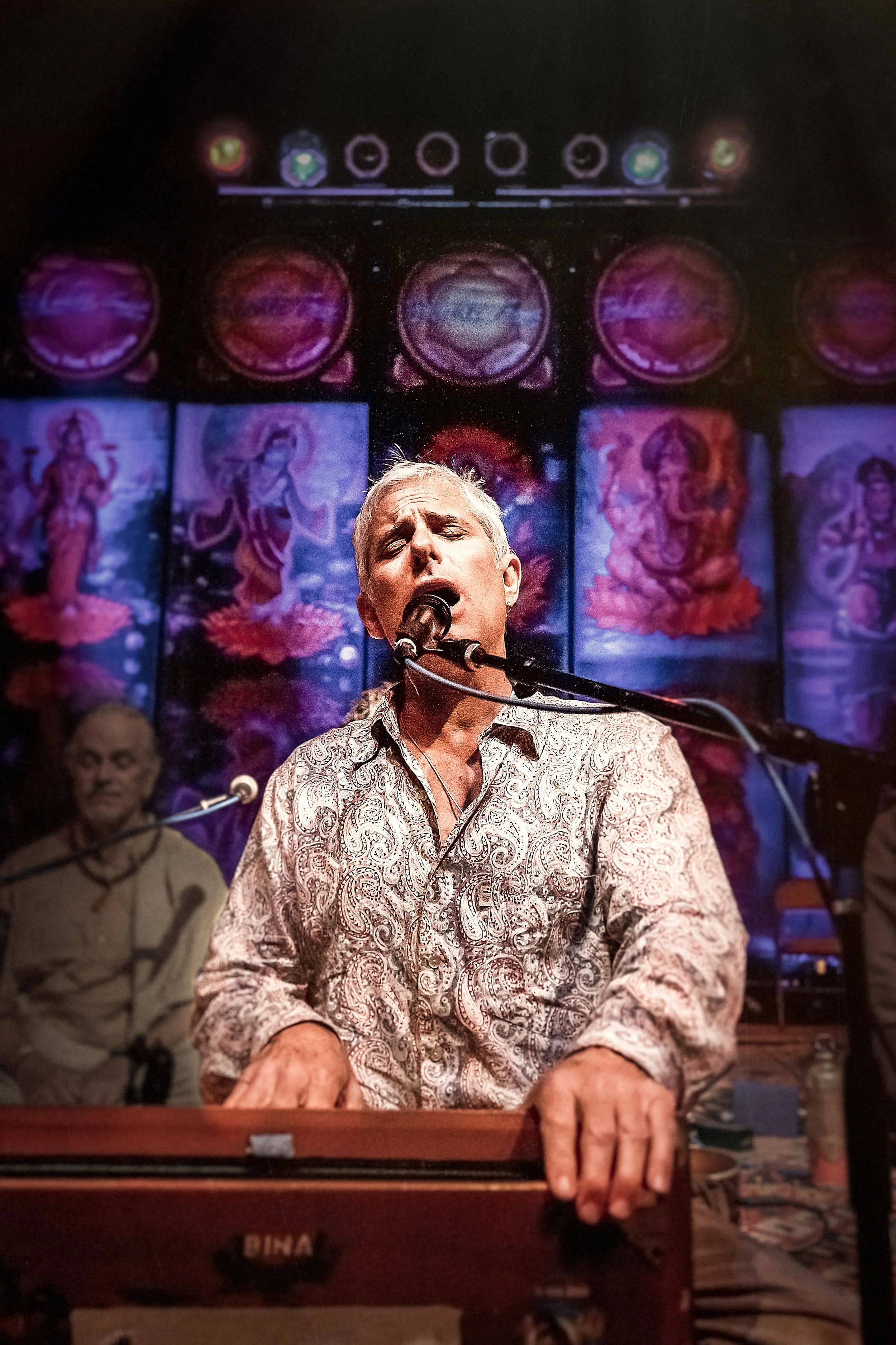 Santa Rosa (CA): mantra love with Jai Uttal 