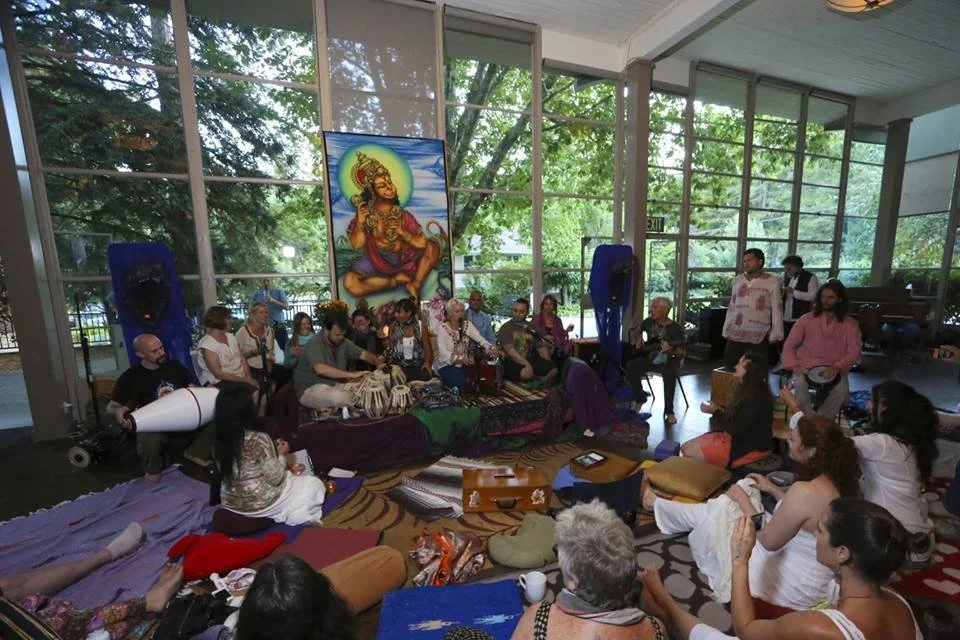 Costa Rica-New Year’s Ecstatic Chant with Jai Uttal, Deva Premal &amp; Miten, Jahnavi Harrison, and Marianela Ortiz @ Blue Spirit (Copy)