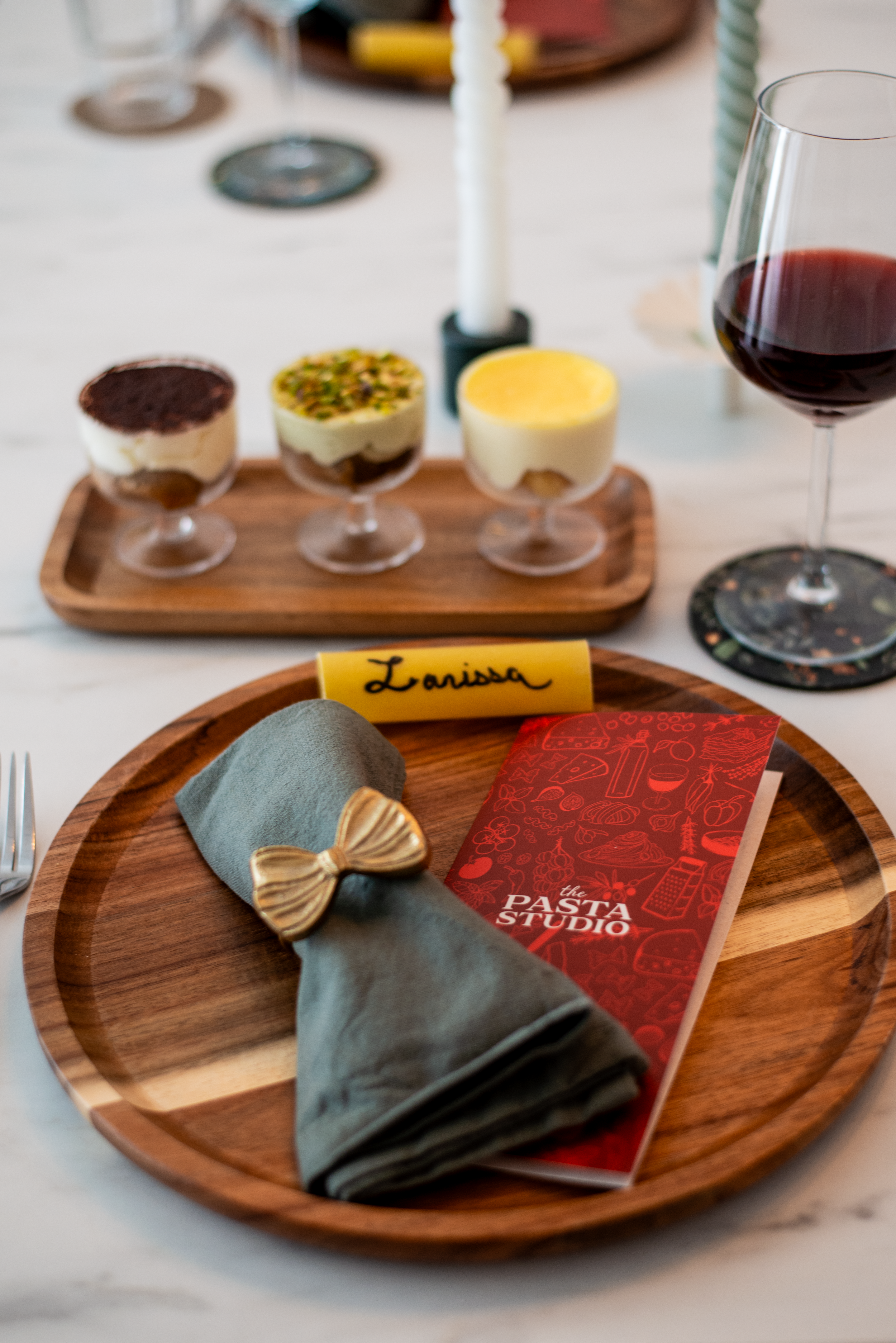 Plate setting plus tiramisu.png
