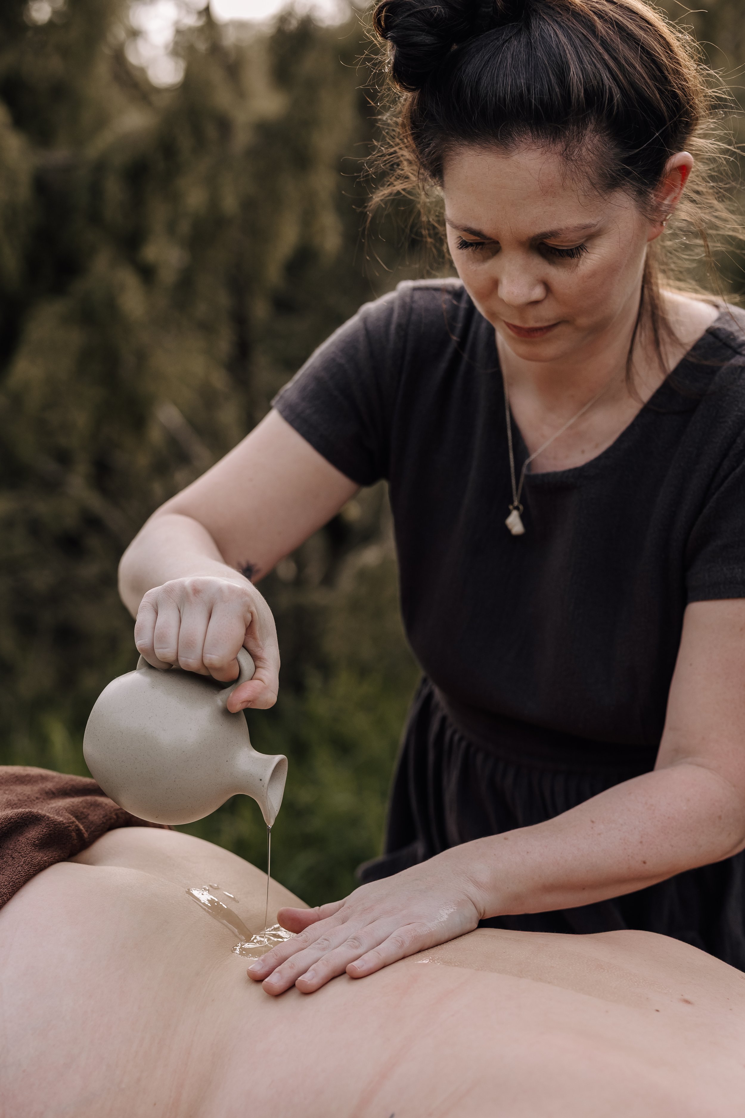 Massage van het bekken en waarom dat zo heilzaam is voor het vrouwenlichaam
