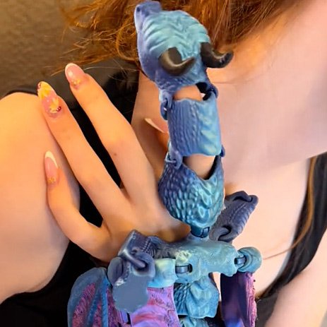 Dragon Finger Puppert