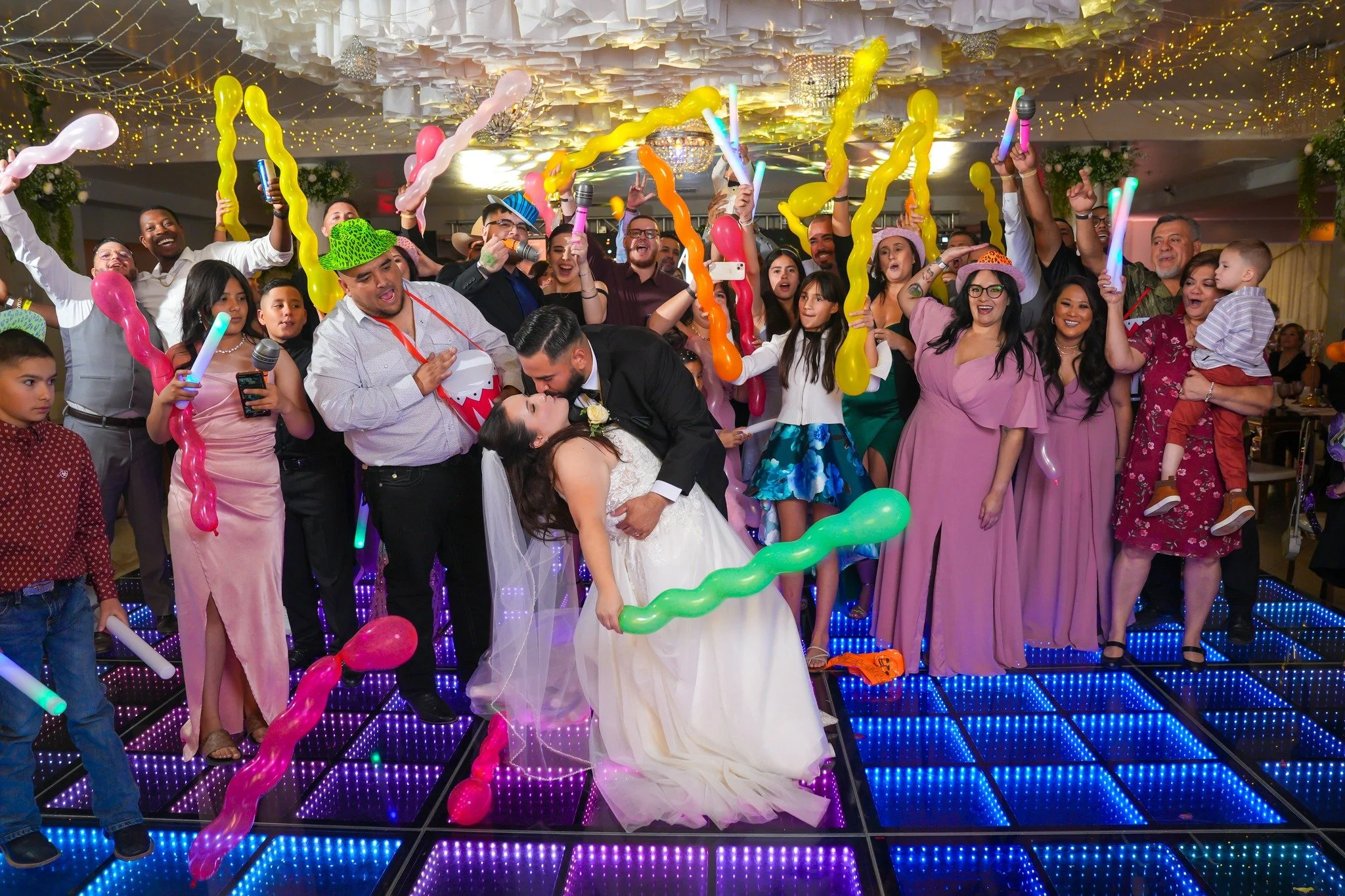 Maria y Gabriel 💕

&quot;Si tu supieras lo que significas realmente en mi vida,  te asombrar&iacute;as de ver el lugar y el concepto en el que yo te tengo. Por que eres ese sentimiento inexplicable pero real, del que no me quiero separar jam&aacute;