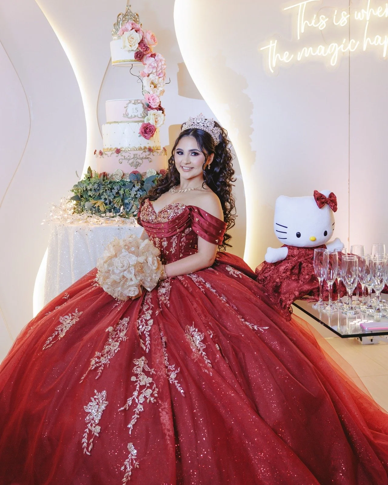 Lexi 💕
"Today: Have a heaarat that's happy. Have a mind that's peaceful. Have a mindset that gives you the life you deserve. Have gratitude for everything that's beautiful in your life!"✨
📸@Cayupe @bestquinces 
🎼@Tonysanchez @partymix_ev