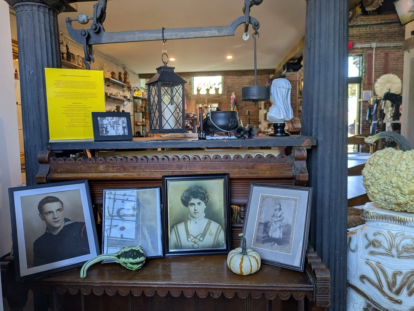 Wishing everyone a Blessed Samhain, Happy Halloween, and D&iacute;a de los Muertos🕯️🎃
As the veil thins, we honor our ancestors, celebrate the harvest&rsquo;s end, and embrace the magick of this sacred season. Our in-store ancestor altar features p