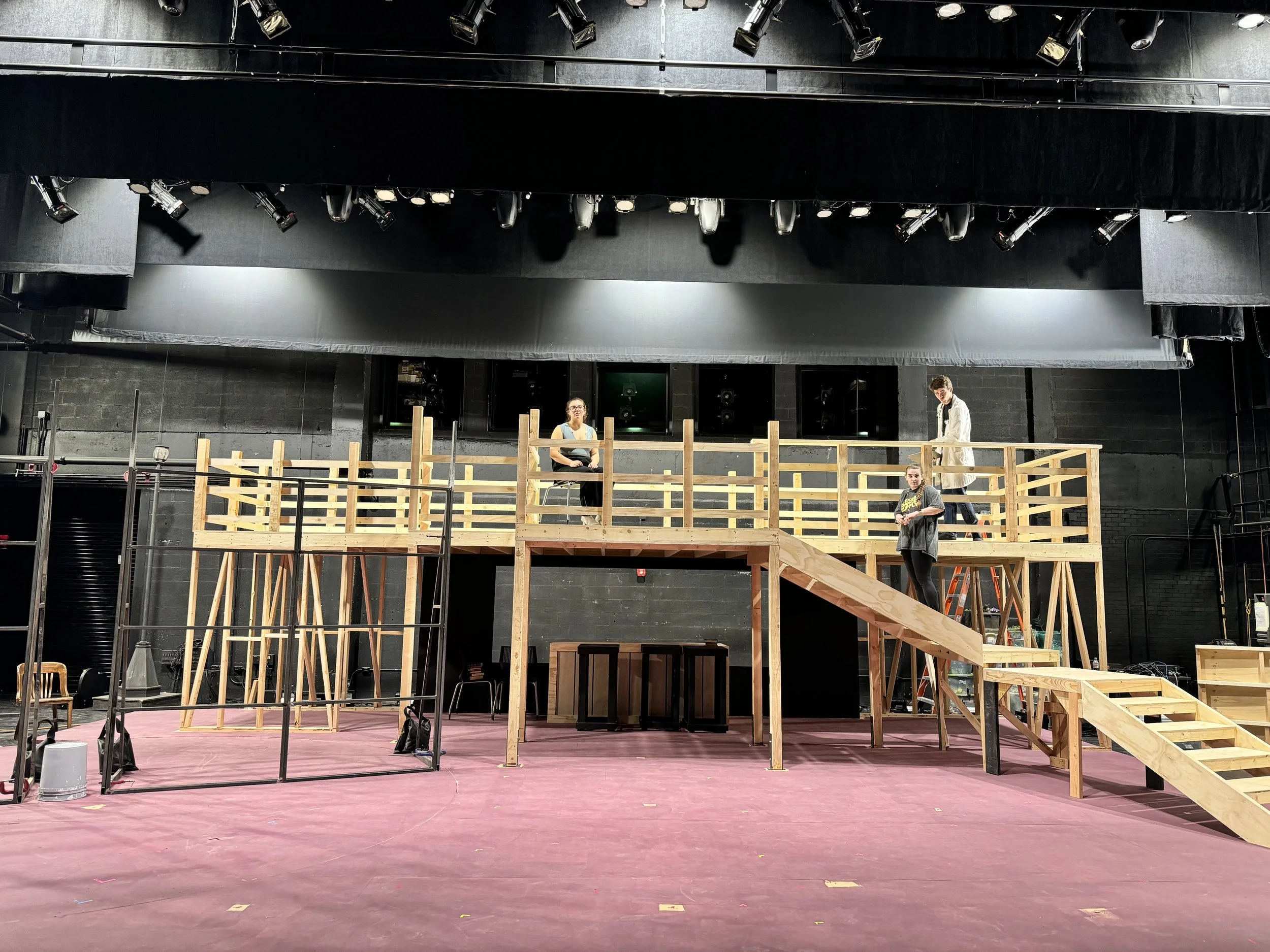 Bright Start spacing rehearsal with the set!