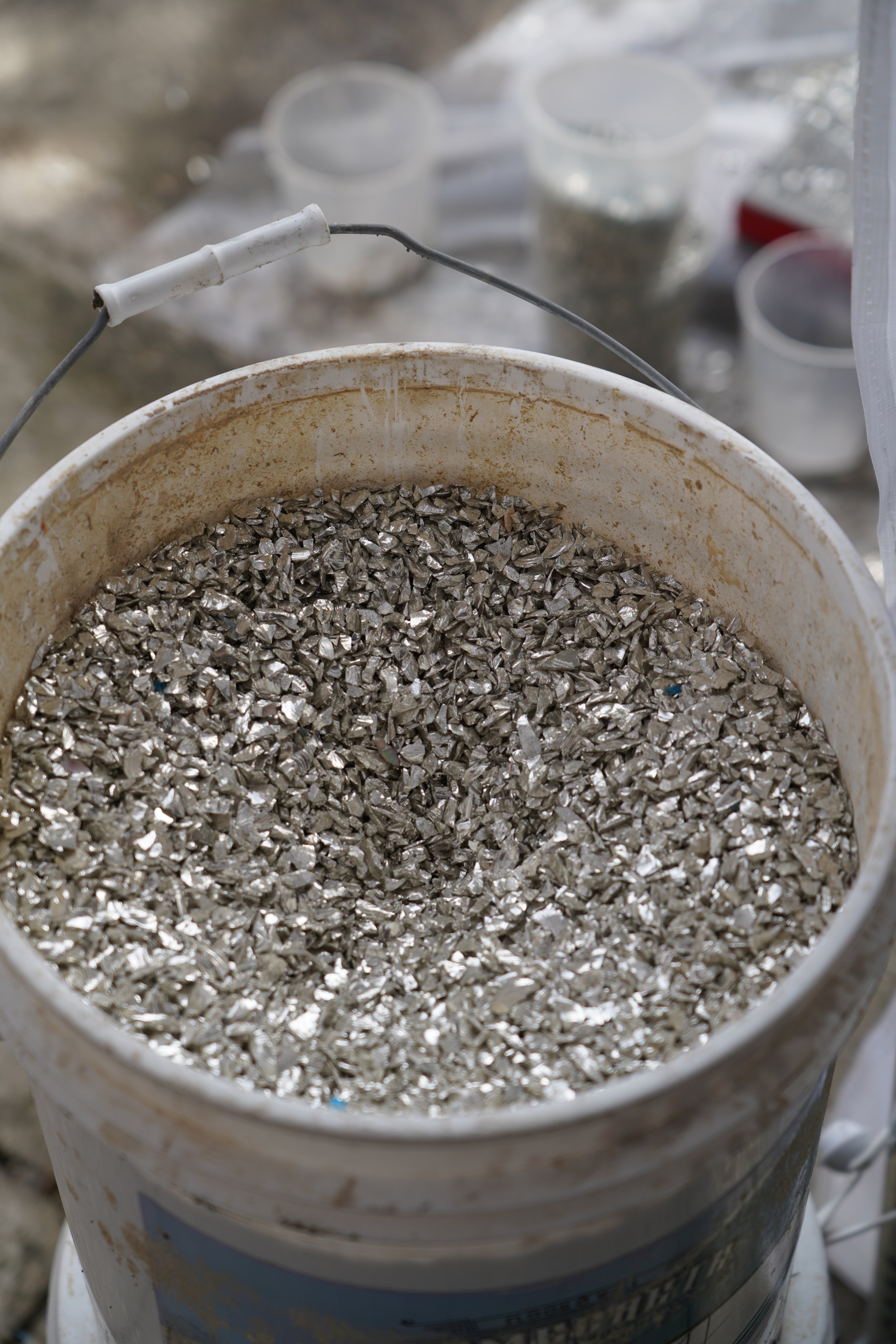 Firmecrete manufactured glass mirror aggregate.JPG