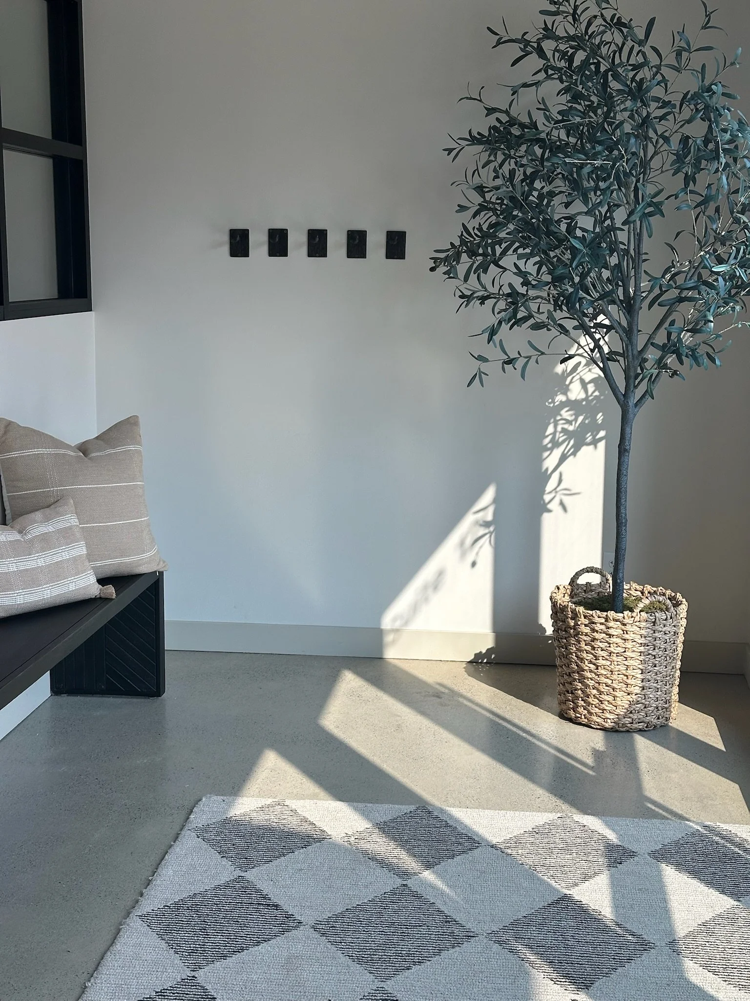 Beyond the Home Office: Why Remote Workers Are Choosing Coworking in 2026