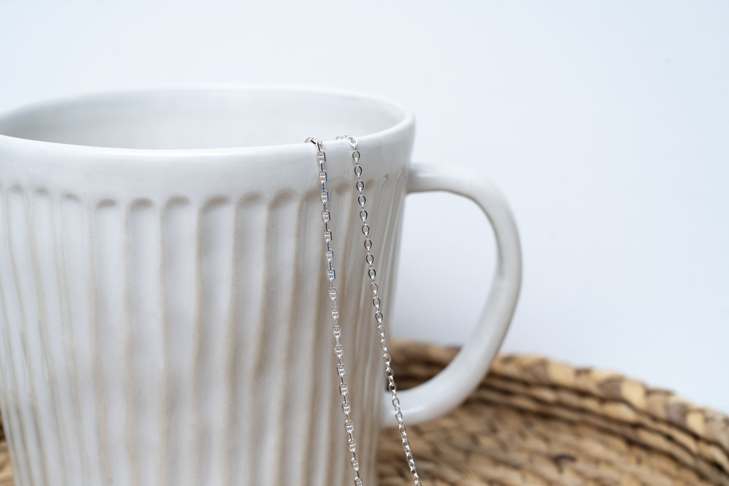 Linked by AEA chains102.jpg