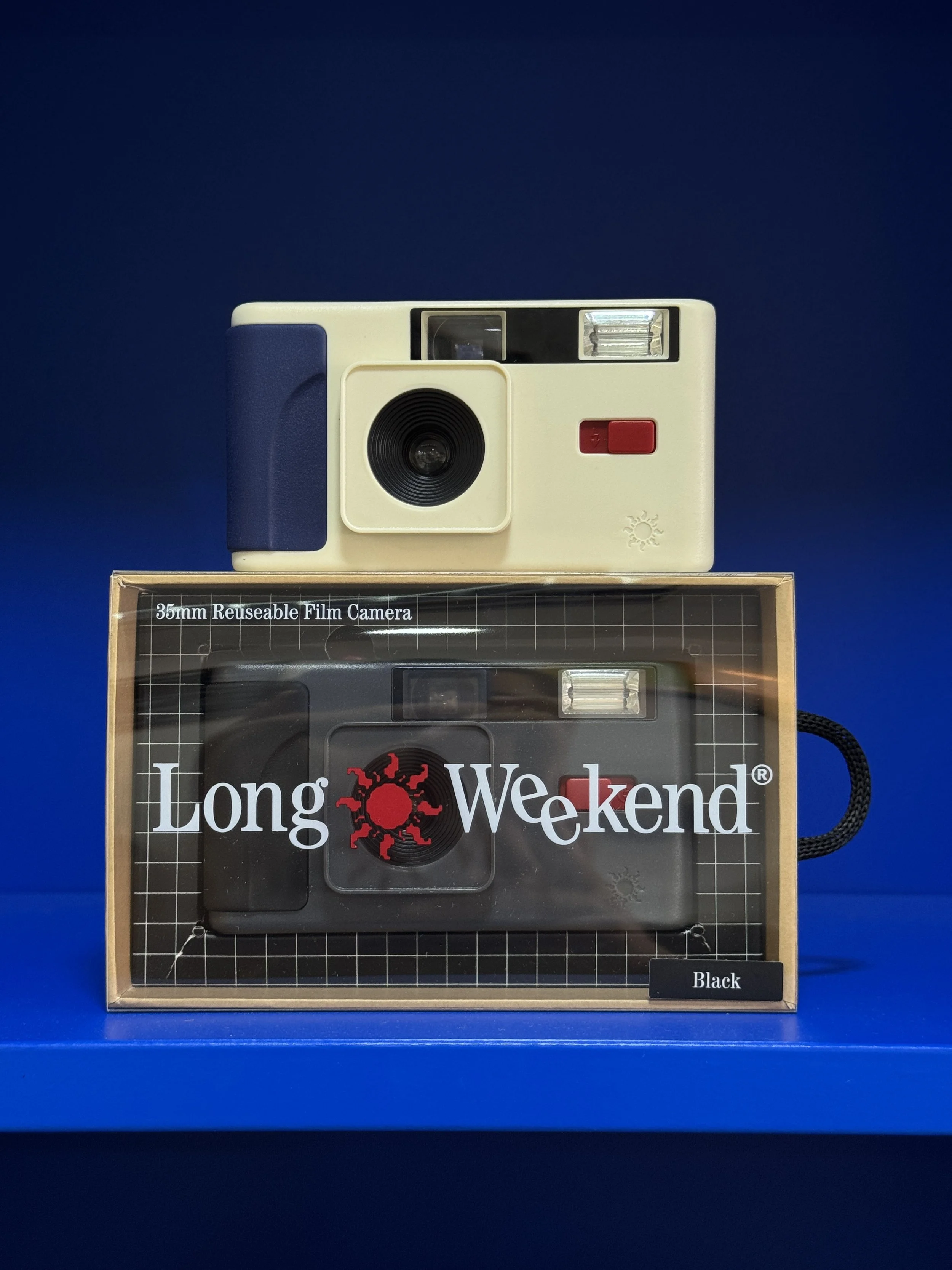 Long Weekend 35mm Camera - RD$3,100.00 