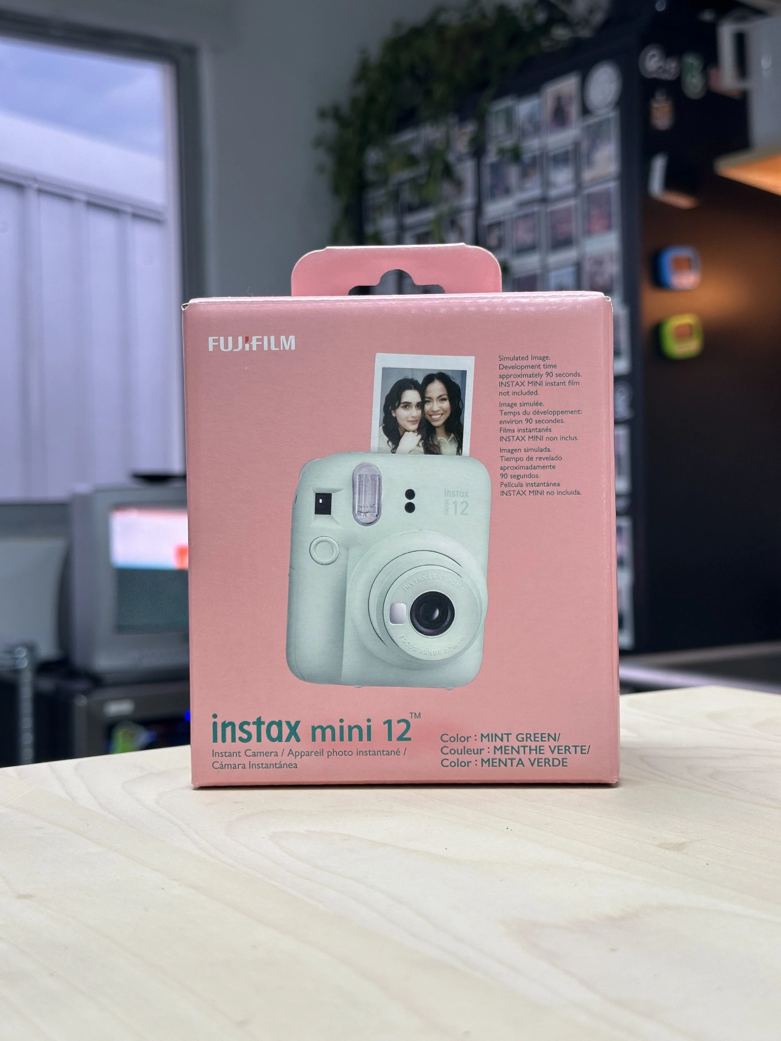 Fujifilm Instax Mini 12 - RD$7,600.00 - Incluye 10 Fotos - 2 Unidades Disponibles - Verde y Rosada